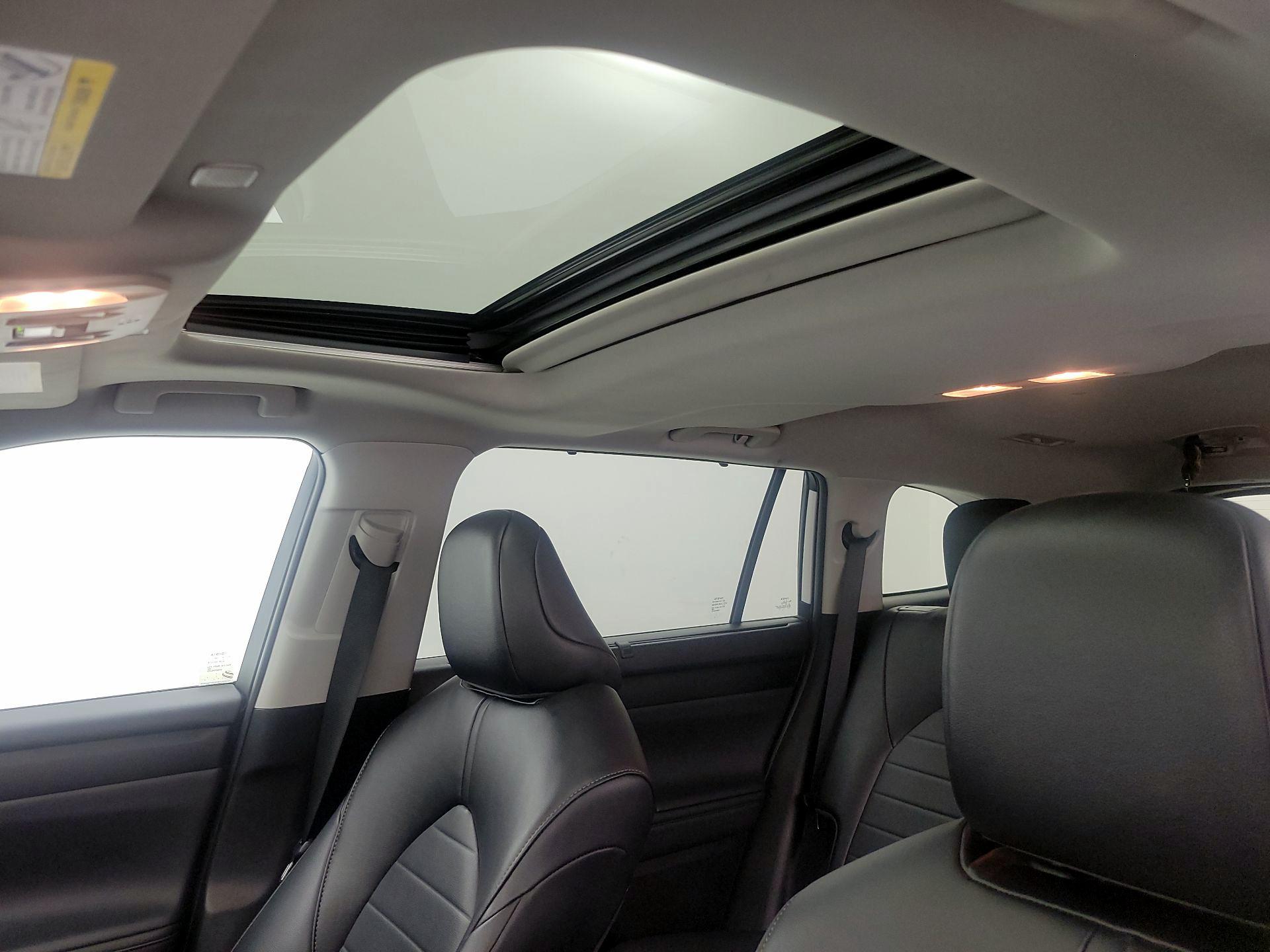 Thumbnail: 2023 Toyota Highlander - 19