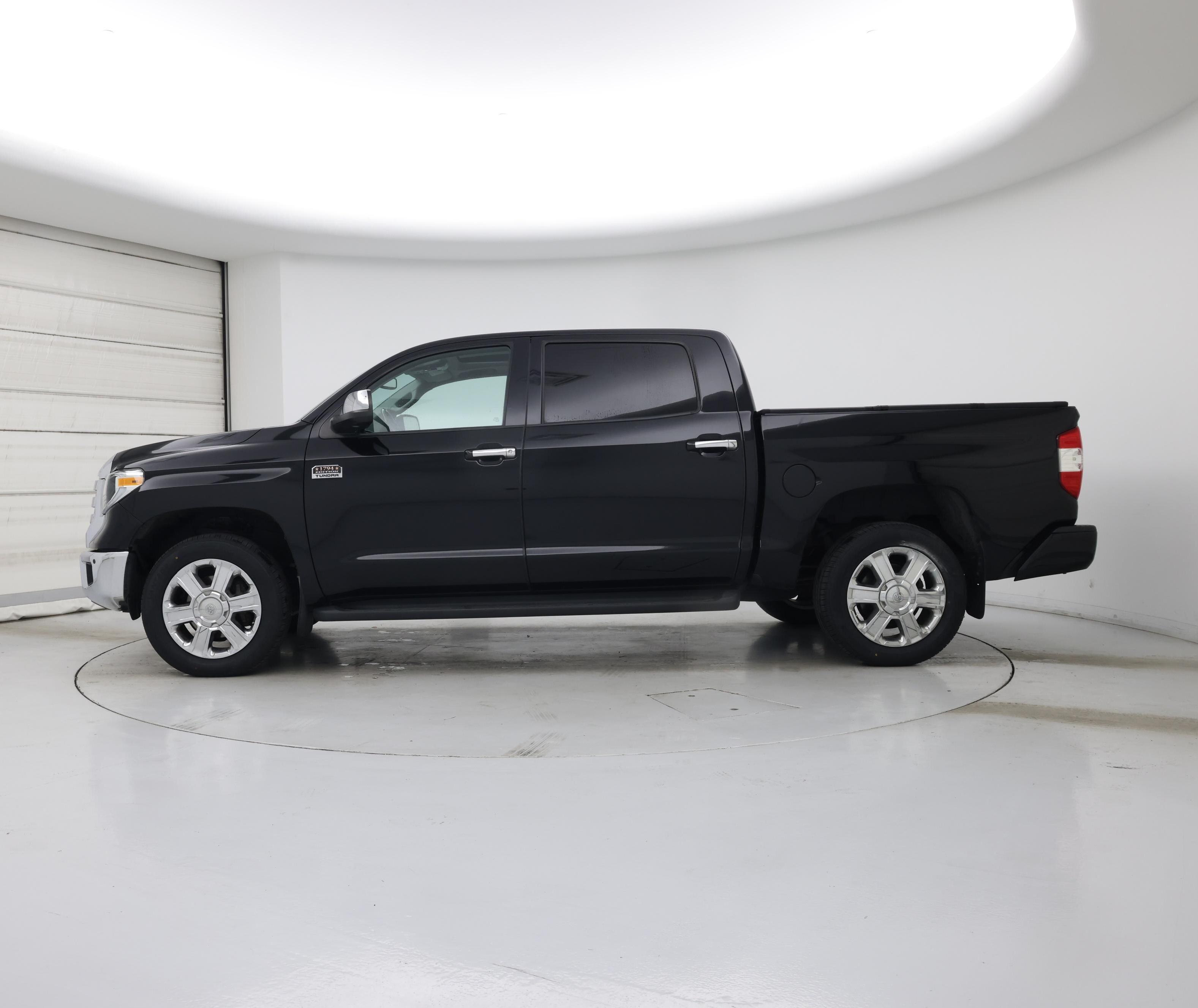 Thumbnail: 2021 Toyota Tundra - 3