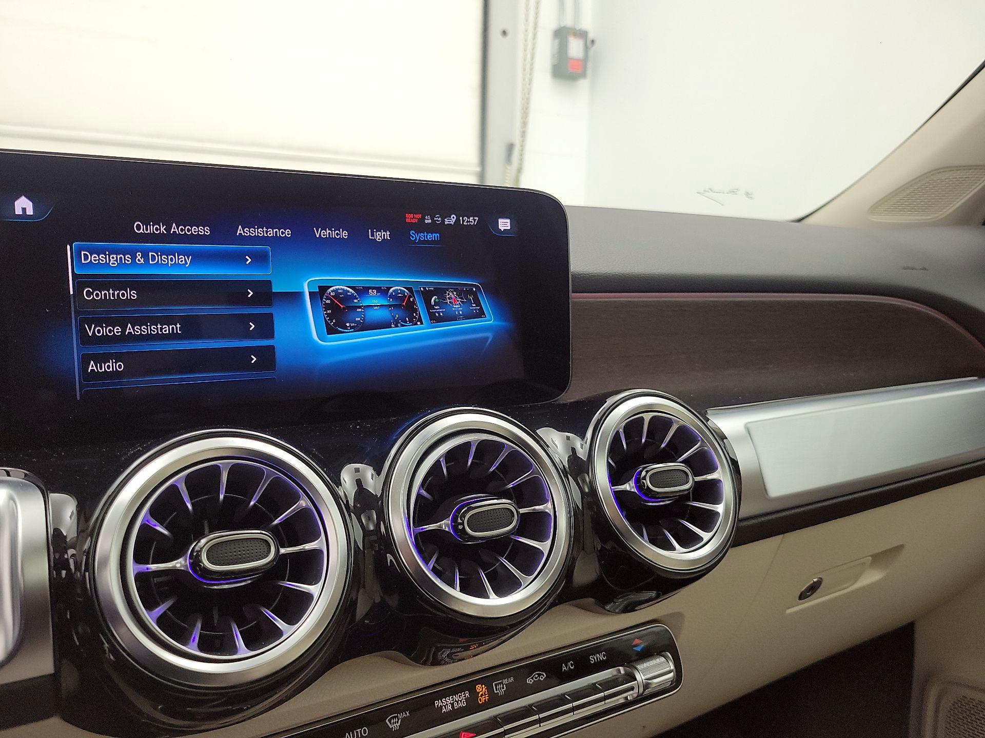 Thumbnail: 2023 Mercedes-Benz GLB - 15