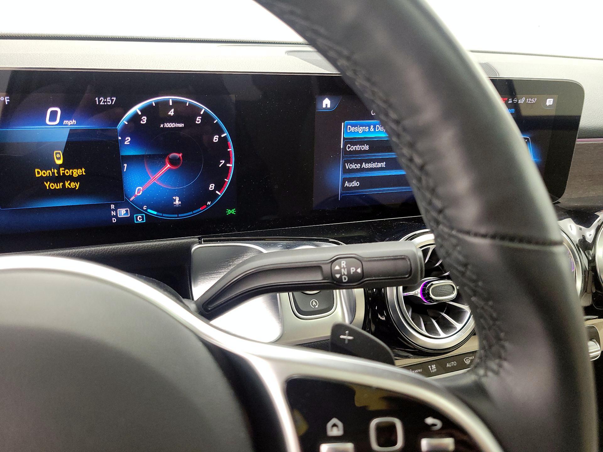 Thumbnail: 2023 Mercedes-Benz GLB - 17