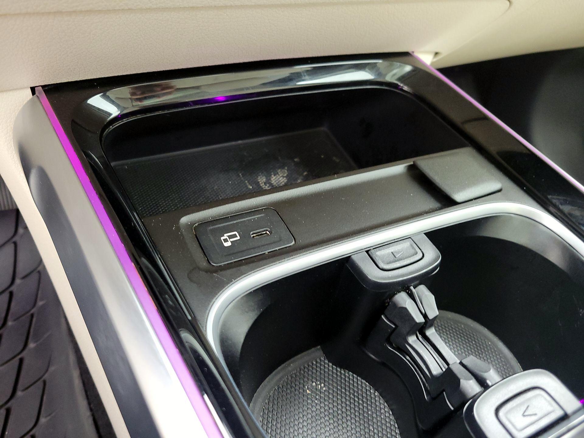 Thumbnail: 2023 Mercedes-Benz GLB - 18