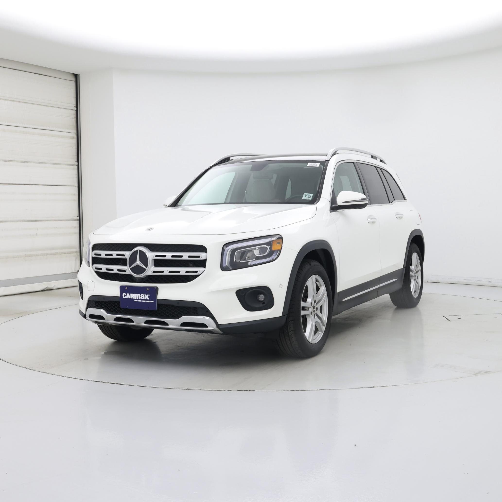 Thumbnail: 2023 Mercedes-Benz GLB - 4