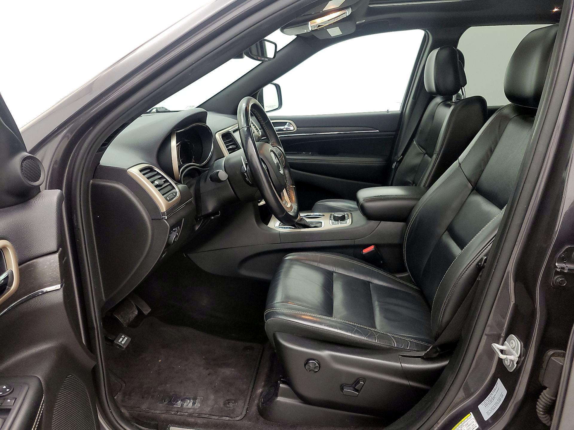 Thumbnail: 2017 Jeep Grand Cherokee - 11