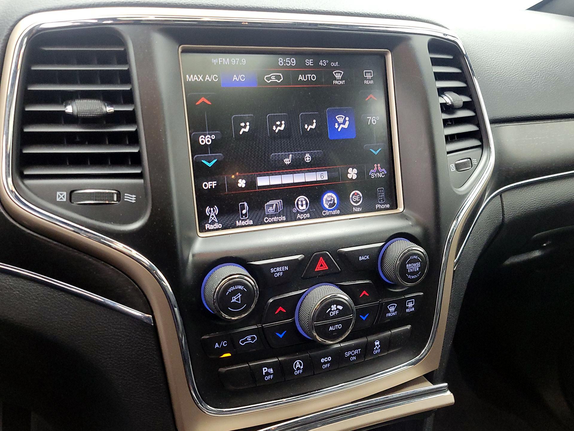Thumbnail: 2017 Jeep Grand Cherokee - 17