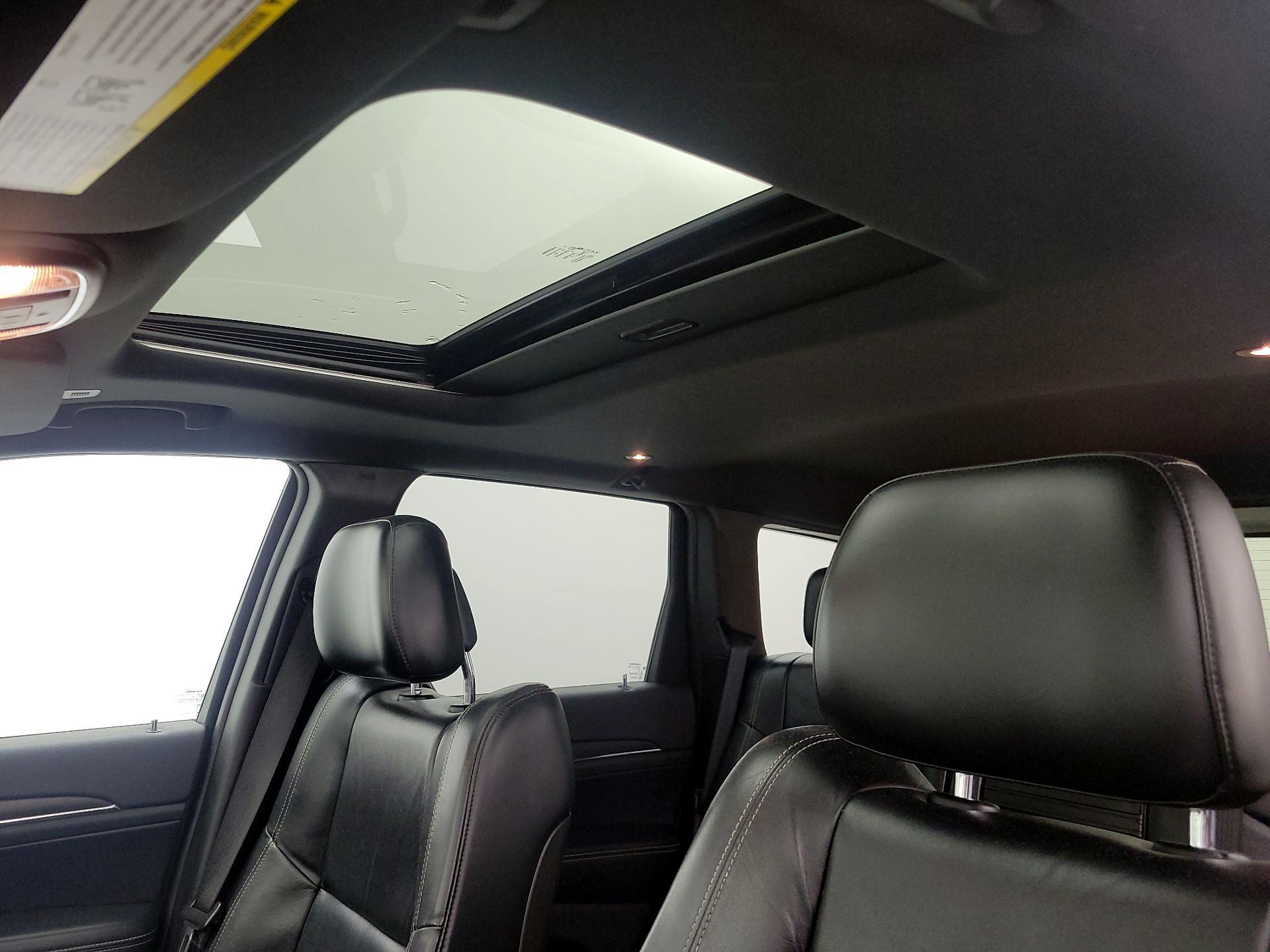 Thumbnail: 2017 Jeep Grand Cherokee - 20