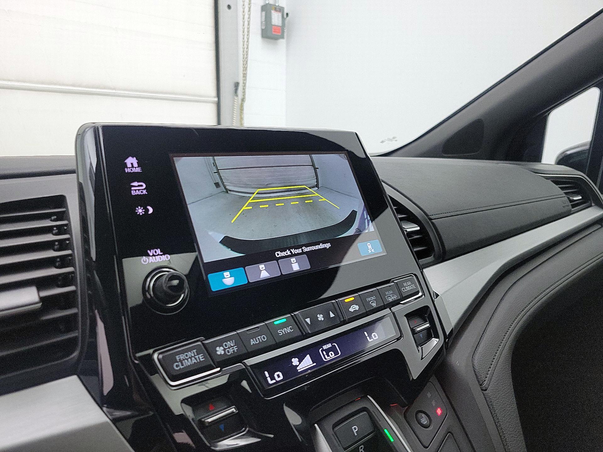 Thumbnail: 2023 Honda Odyssey - 13