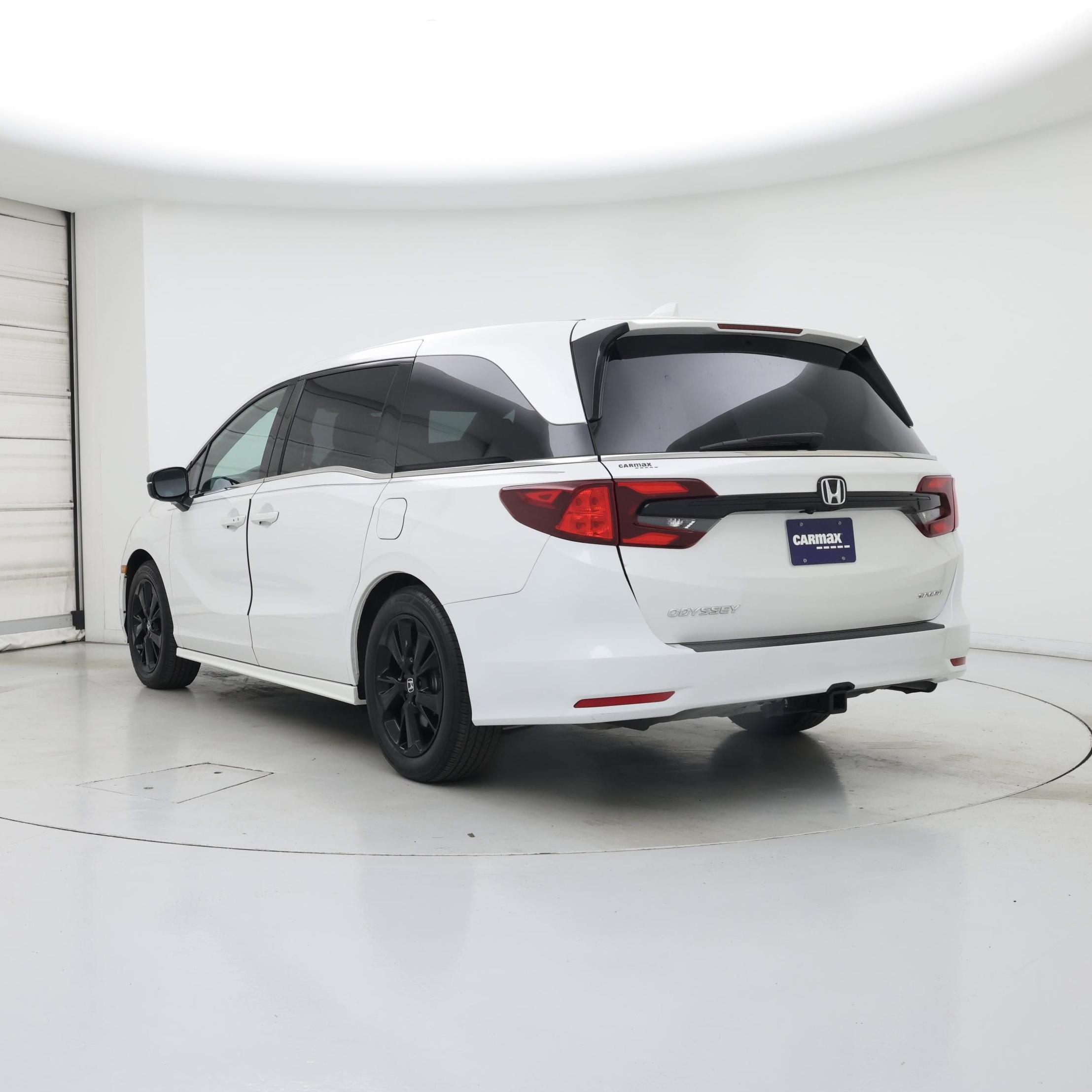 Thumbnail: 2023 Honda Odyssey - 2