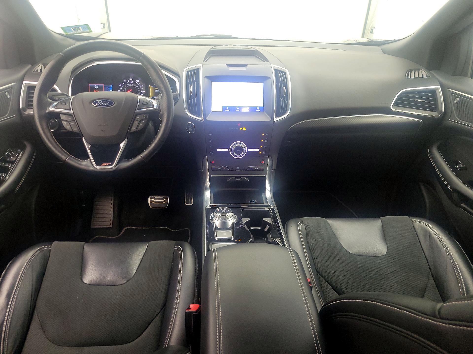 Thumbnail: 2020 Ford Edge - 9
