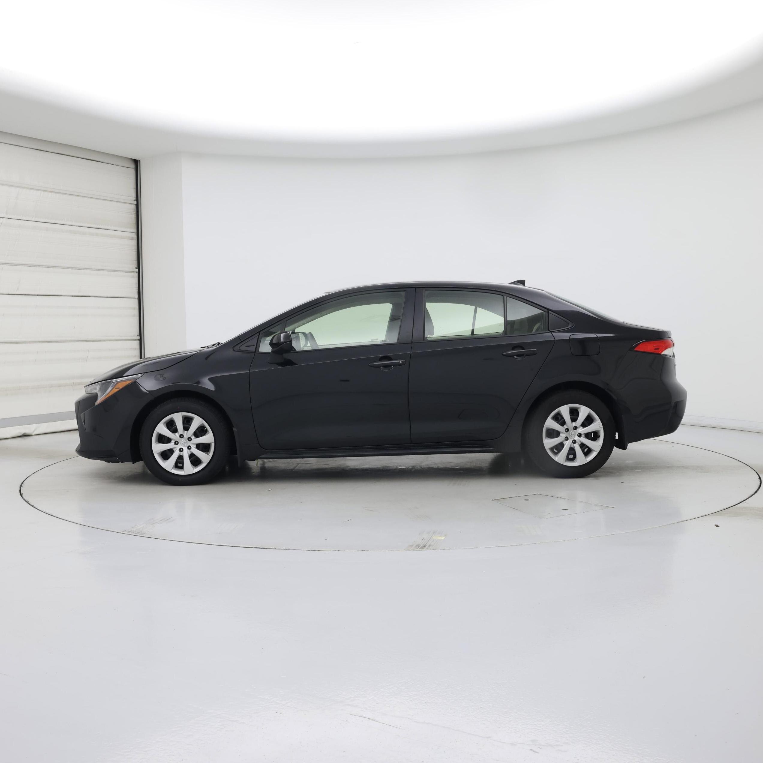 Thumbnail: 2022 Toyota Corolla - 3