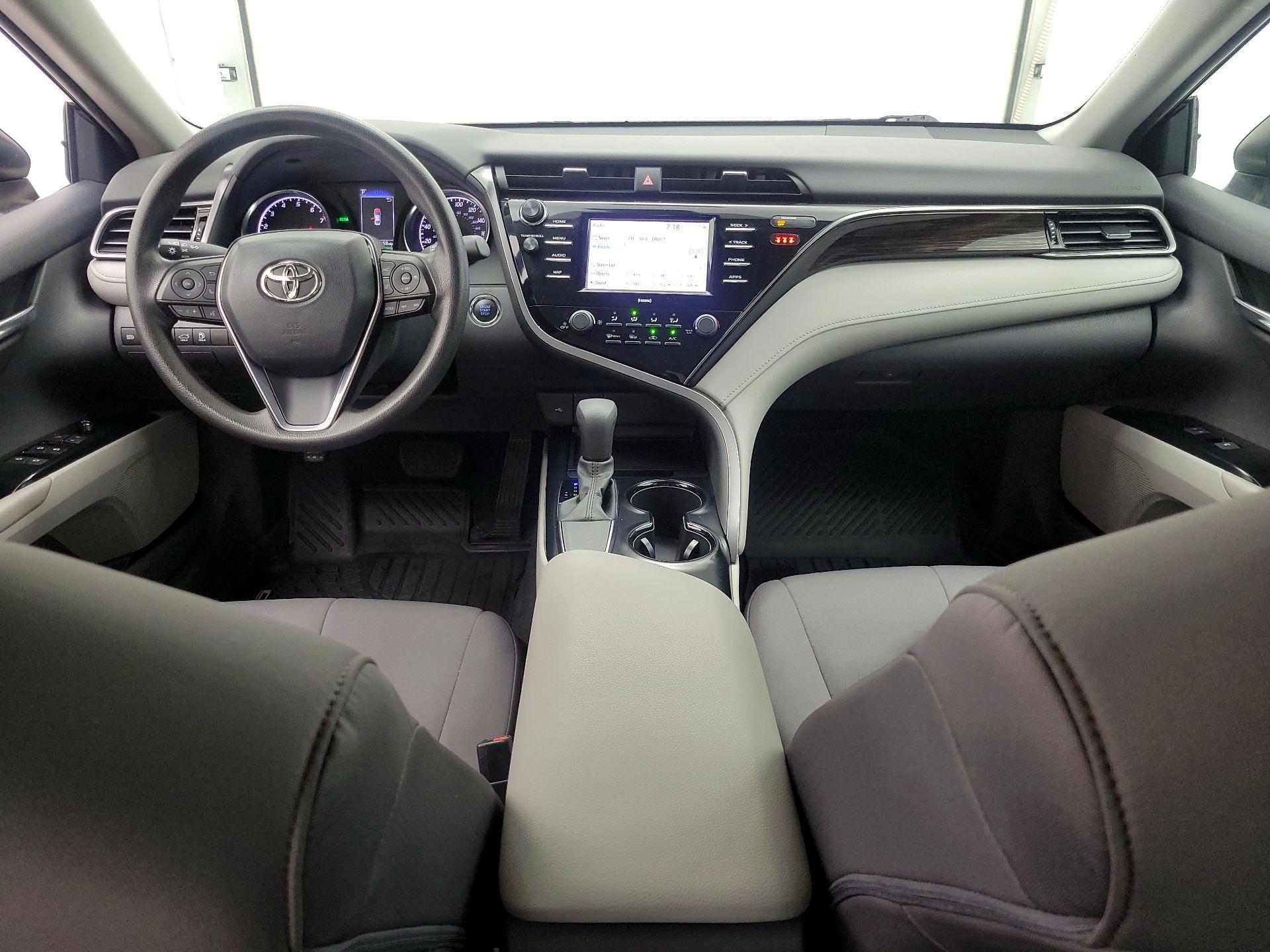Thumbnail: 2020 Toyota Camry - 9