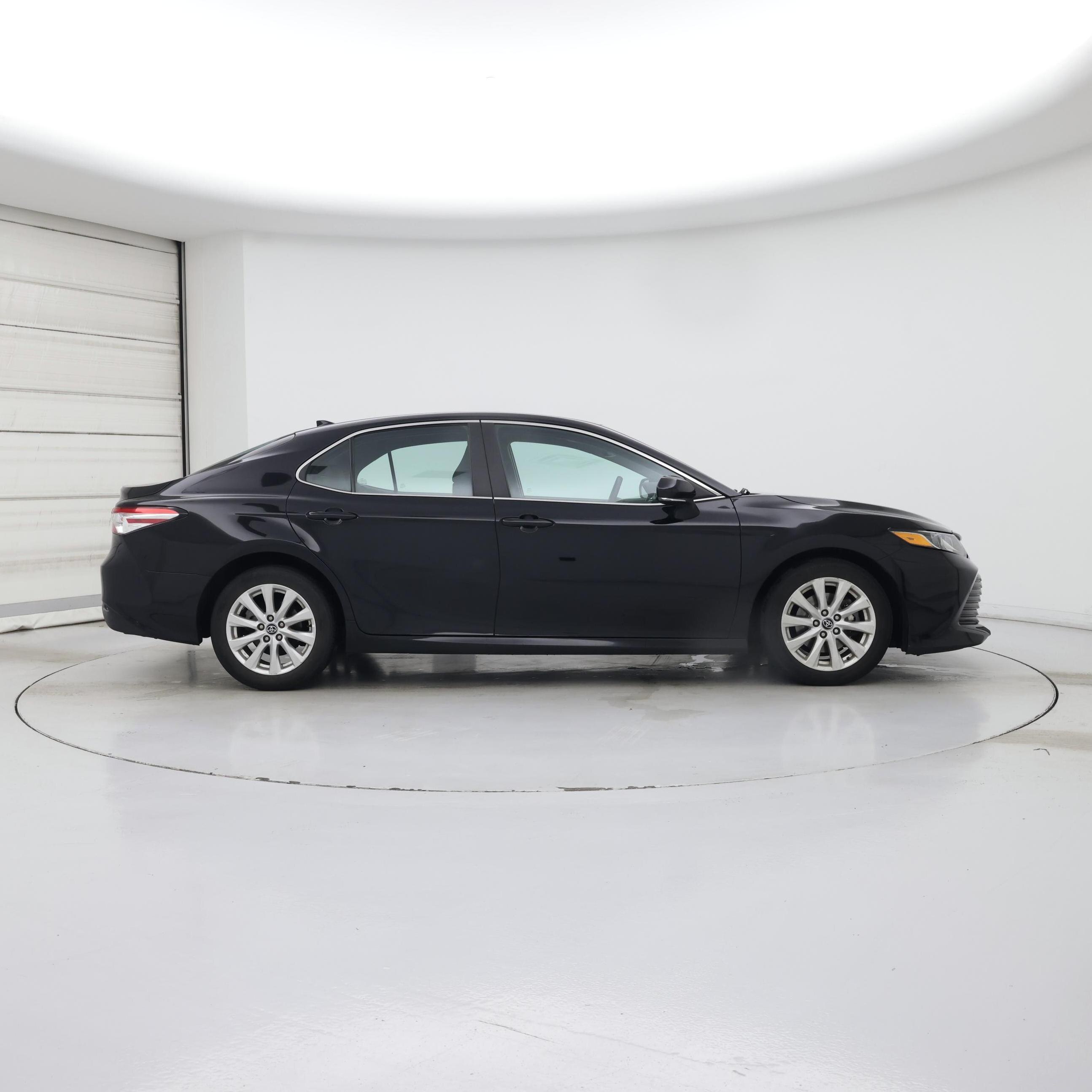Thumbnail: 2020 Toyota Camry - 7
