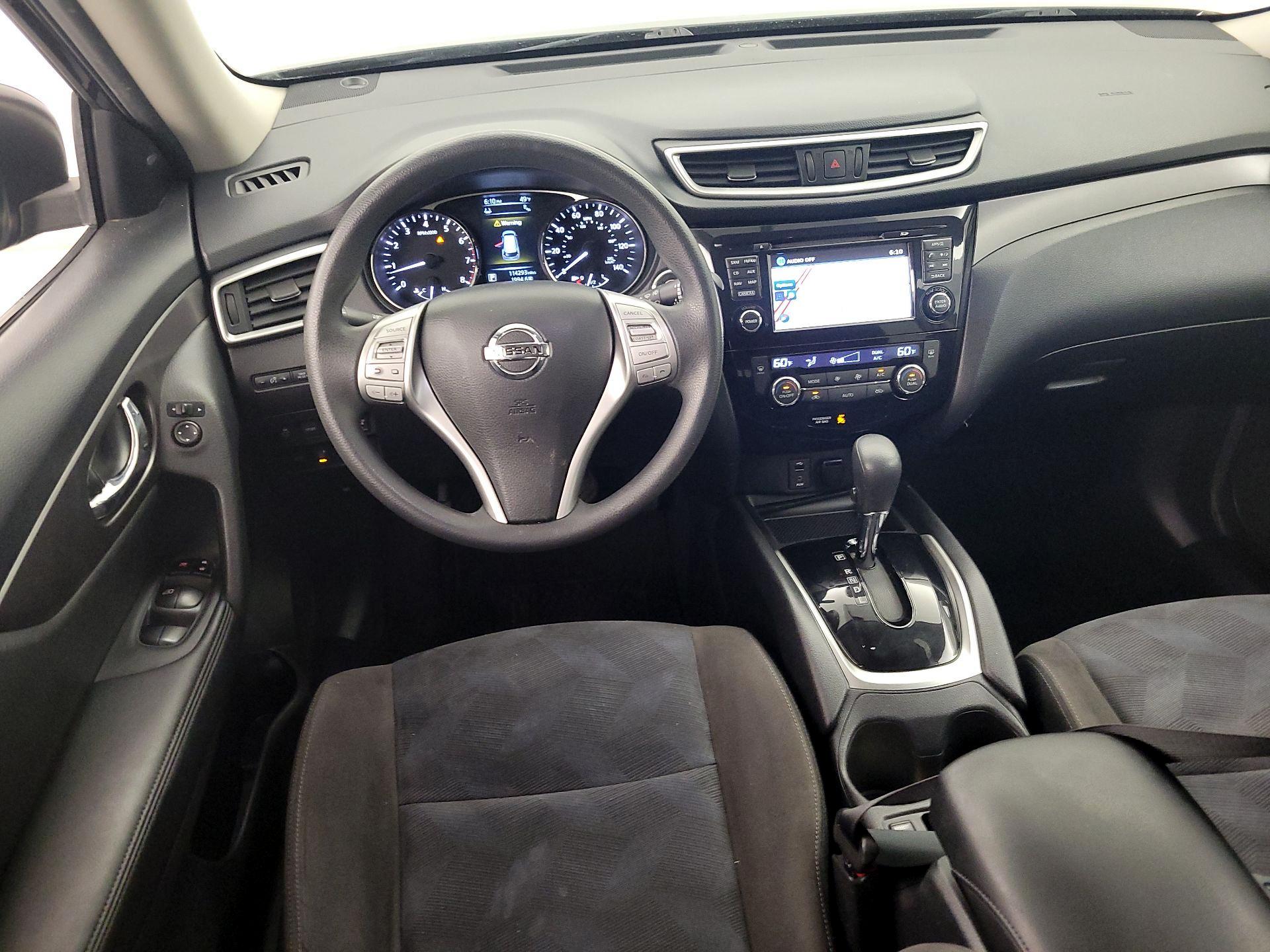 Thumbnail: 2015 Nissan Rogue - 9