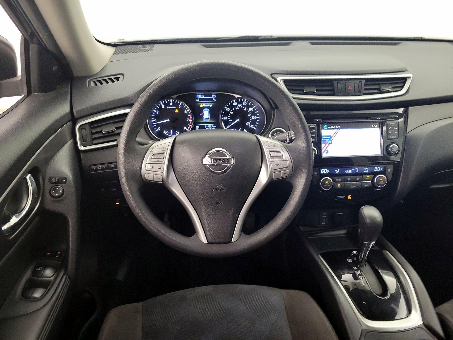 Thumbnail: 2015 Nissan Rogue - 10