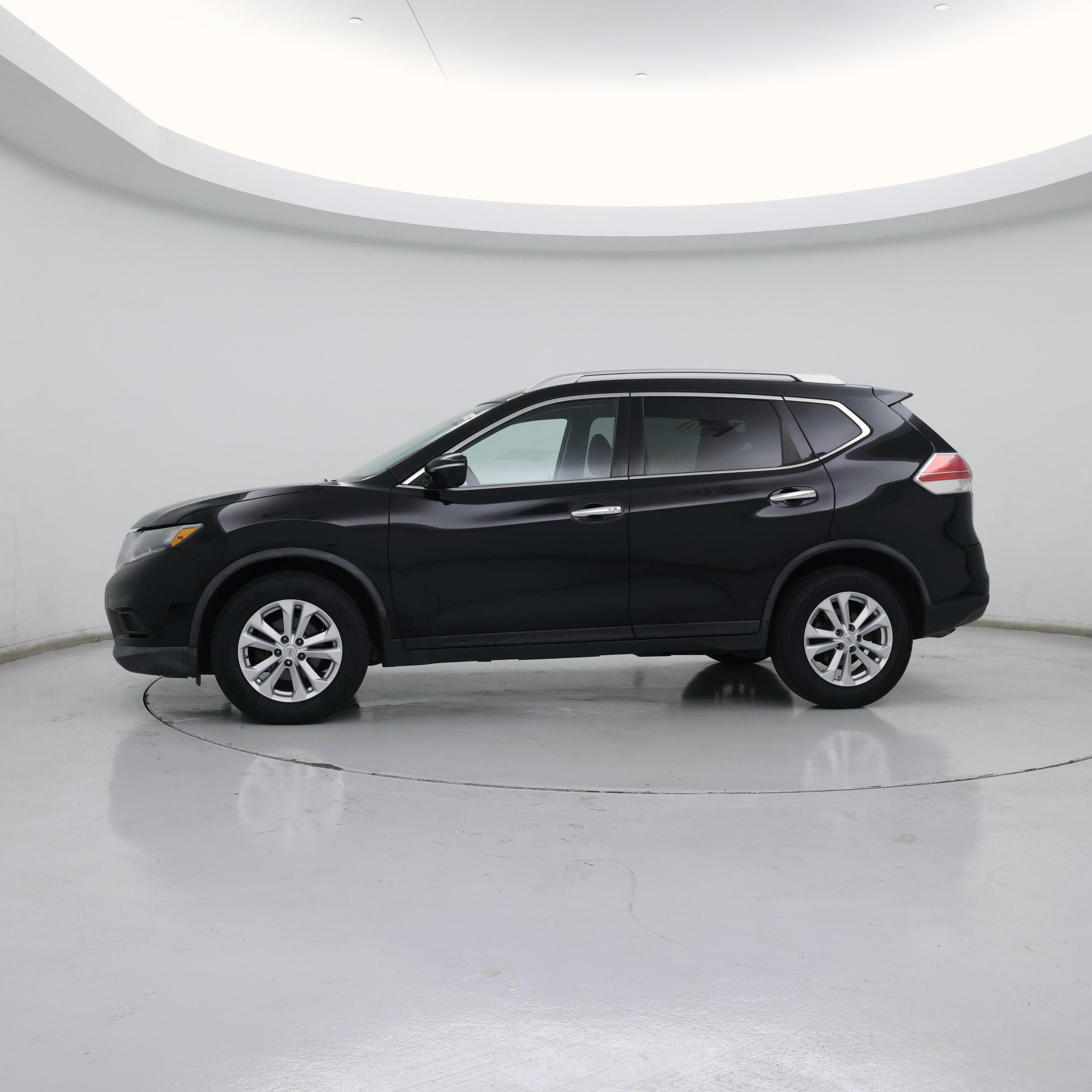 Thumbnail: 2015 Nissan Rogue - 3