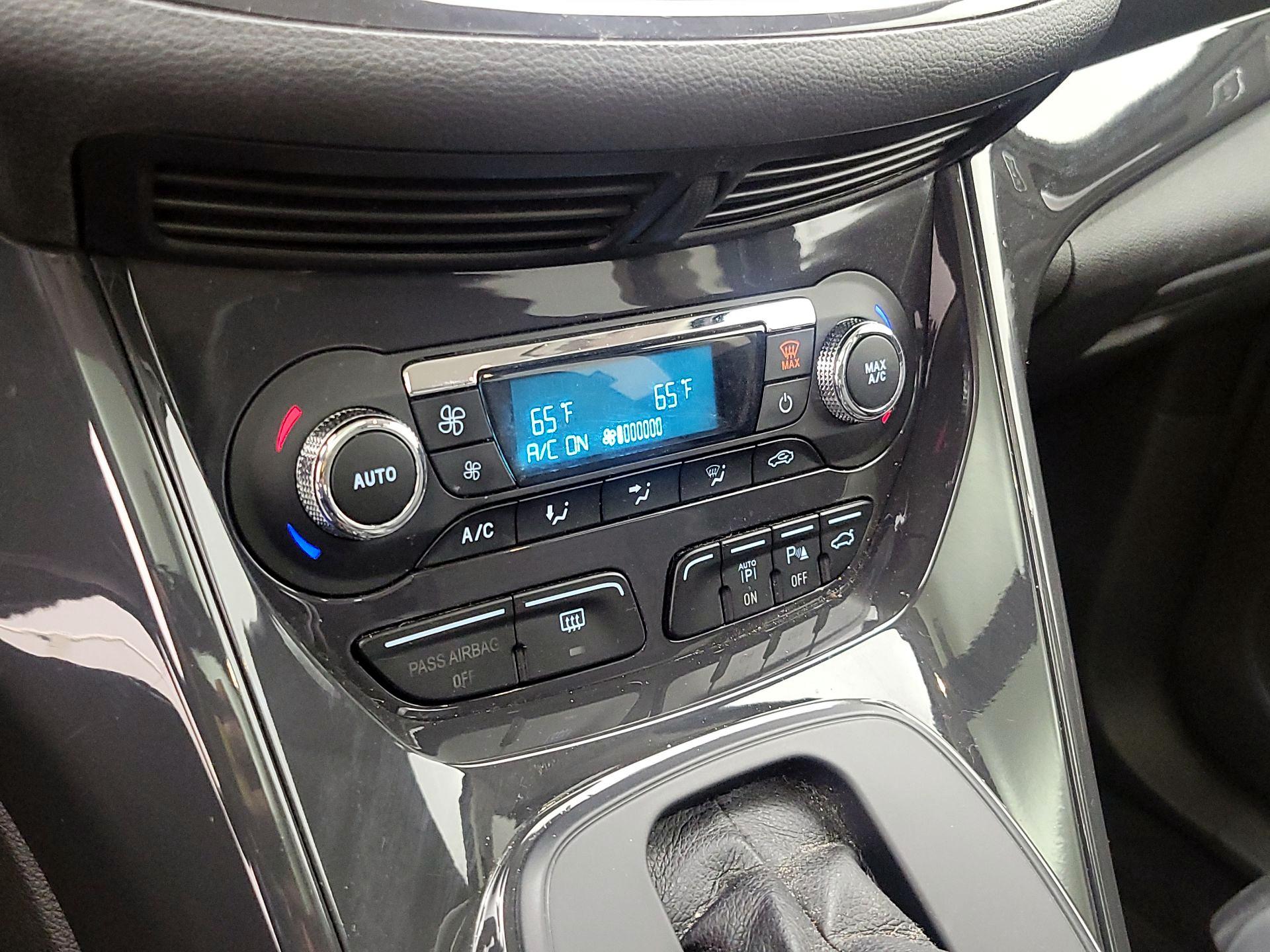 Thumbnail: 2014 Ford Escape - 16