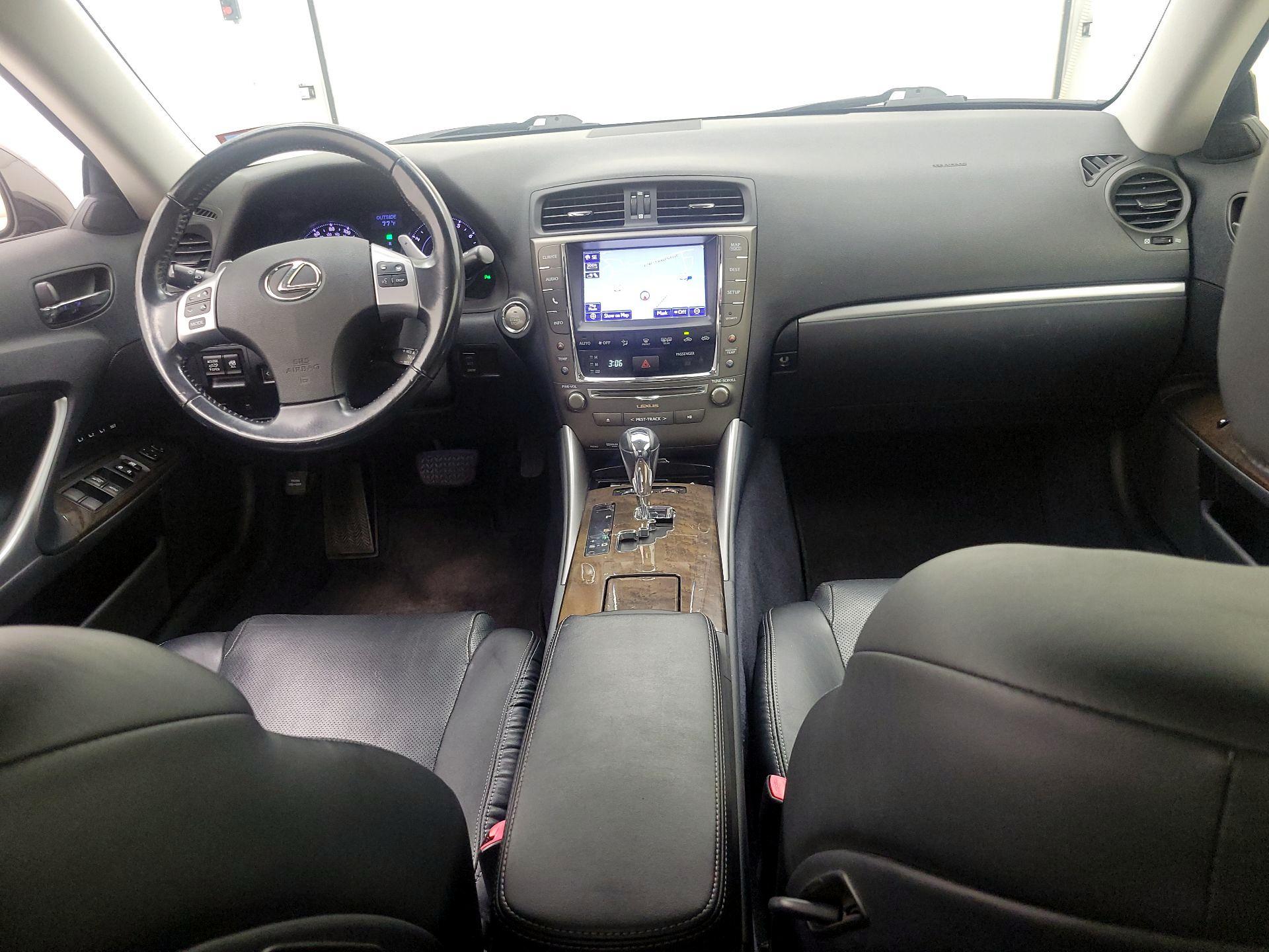 Thumbnail: 2014 Lexus IS - 9