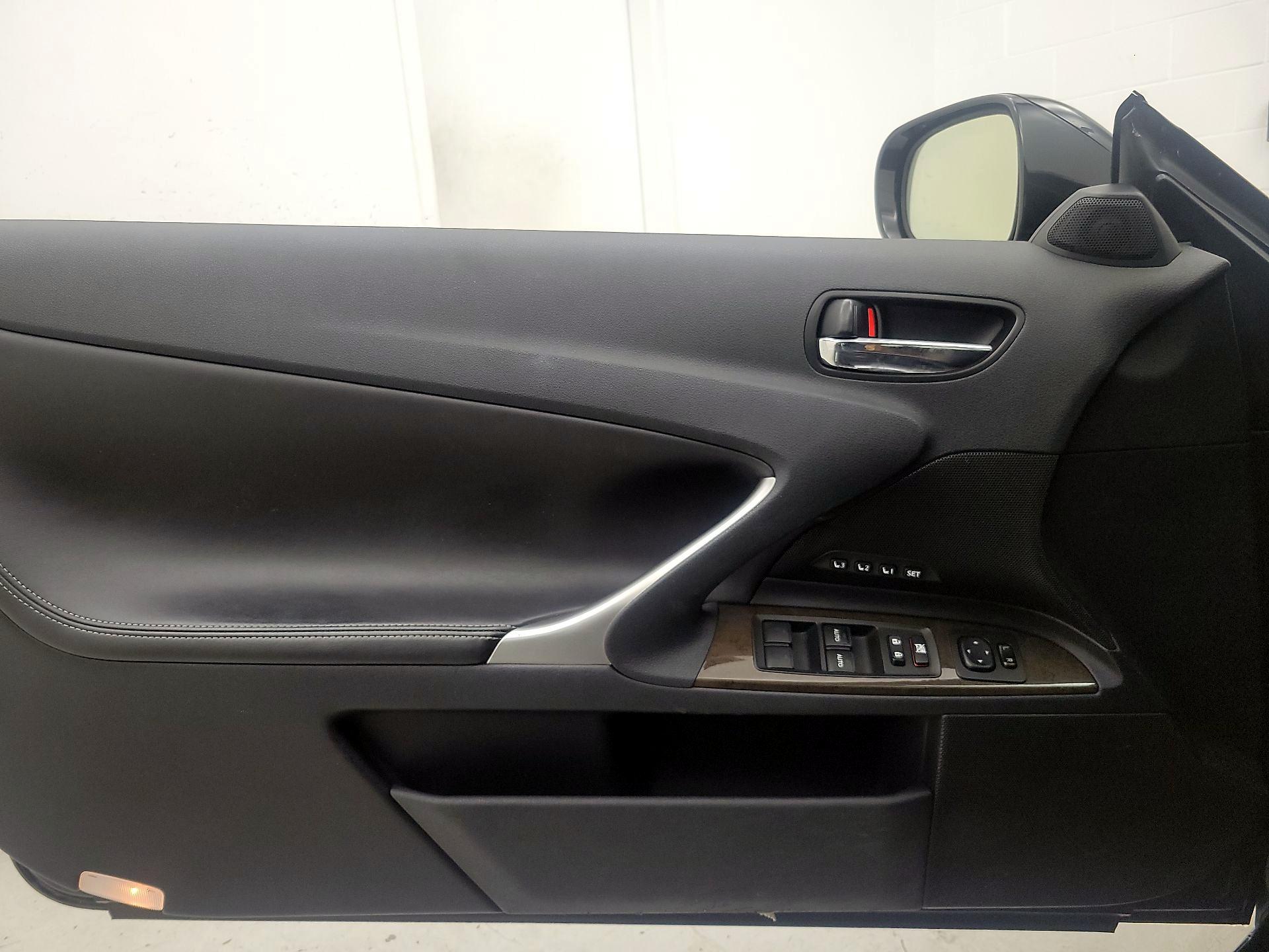 Thumbnail: 2014 Lexus IS - 12