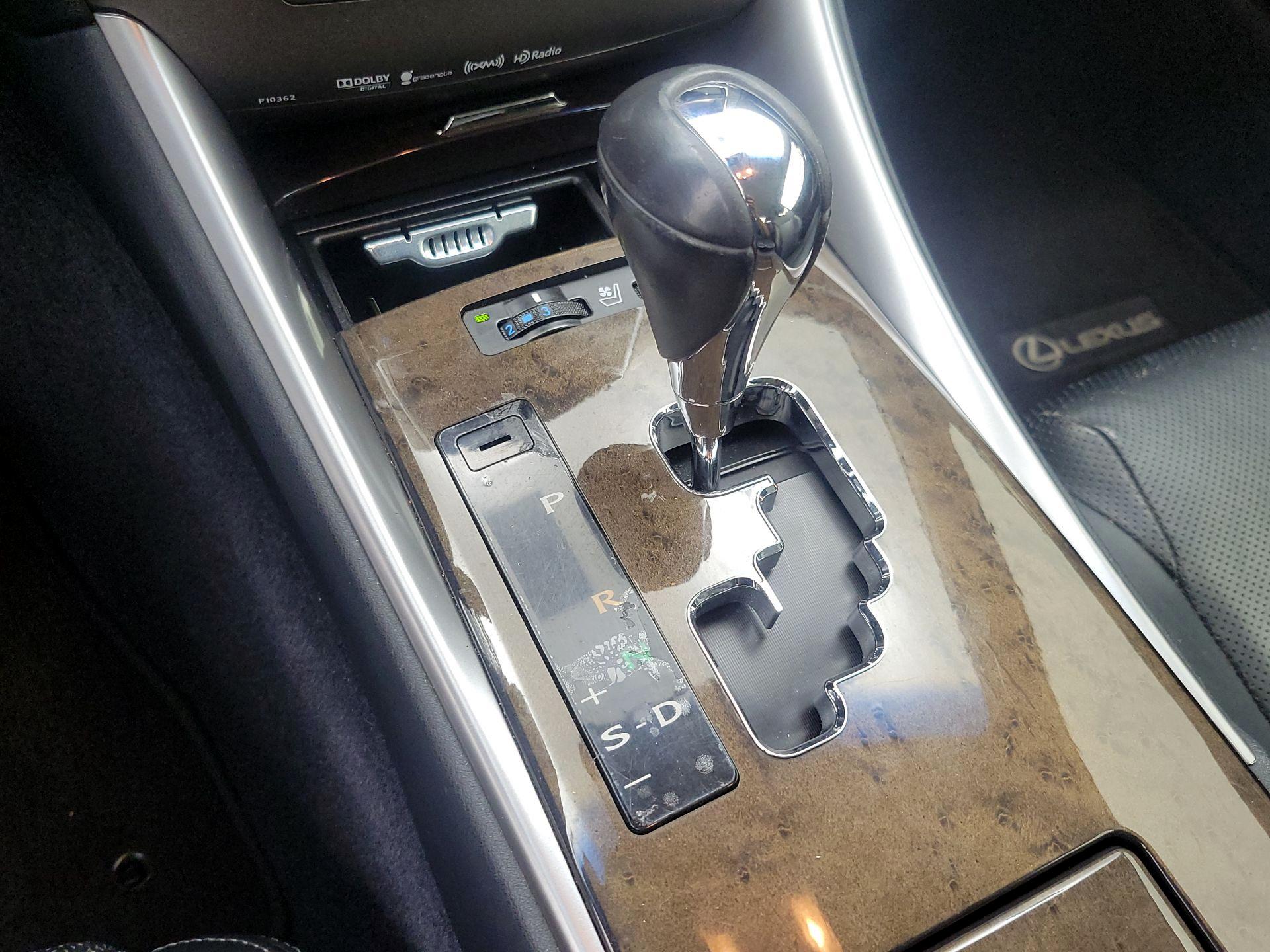 Thumbnail: 2014 Lexus IS - 18