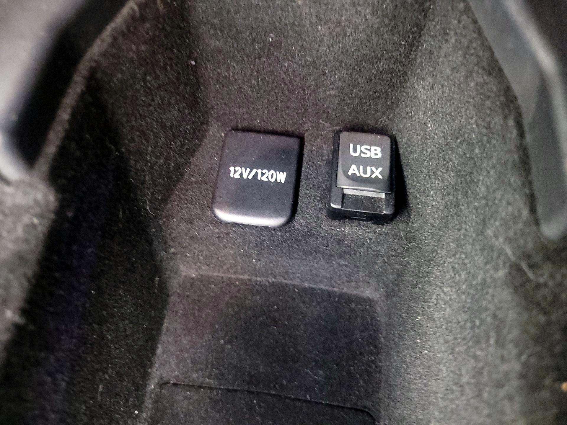 Thumbnail: 2014 Lexus IS - 19