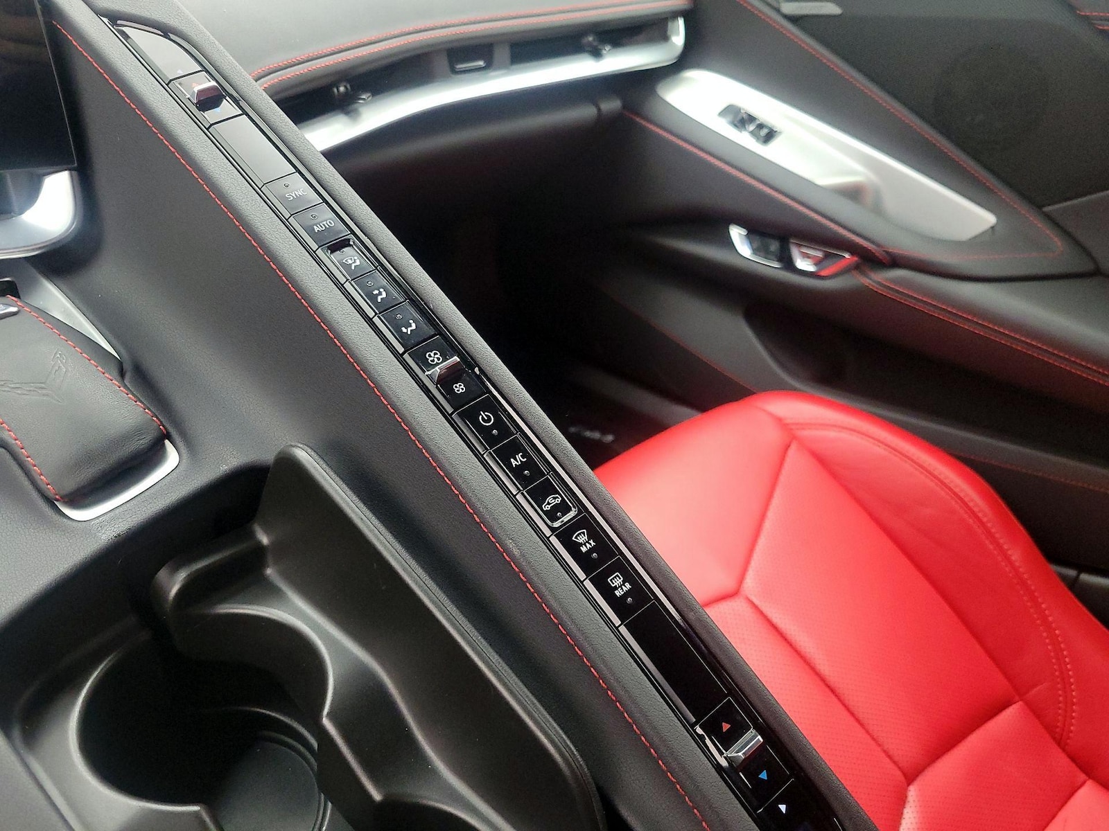 2024 Chevrolet Corvette 1LT - Photo 17