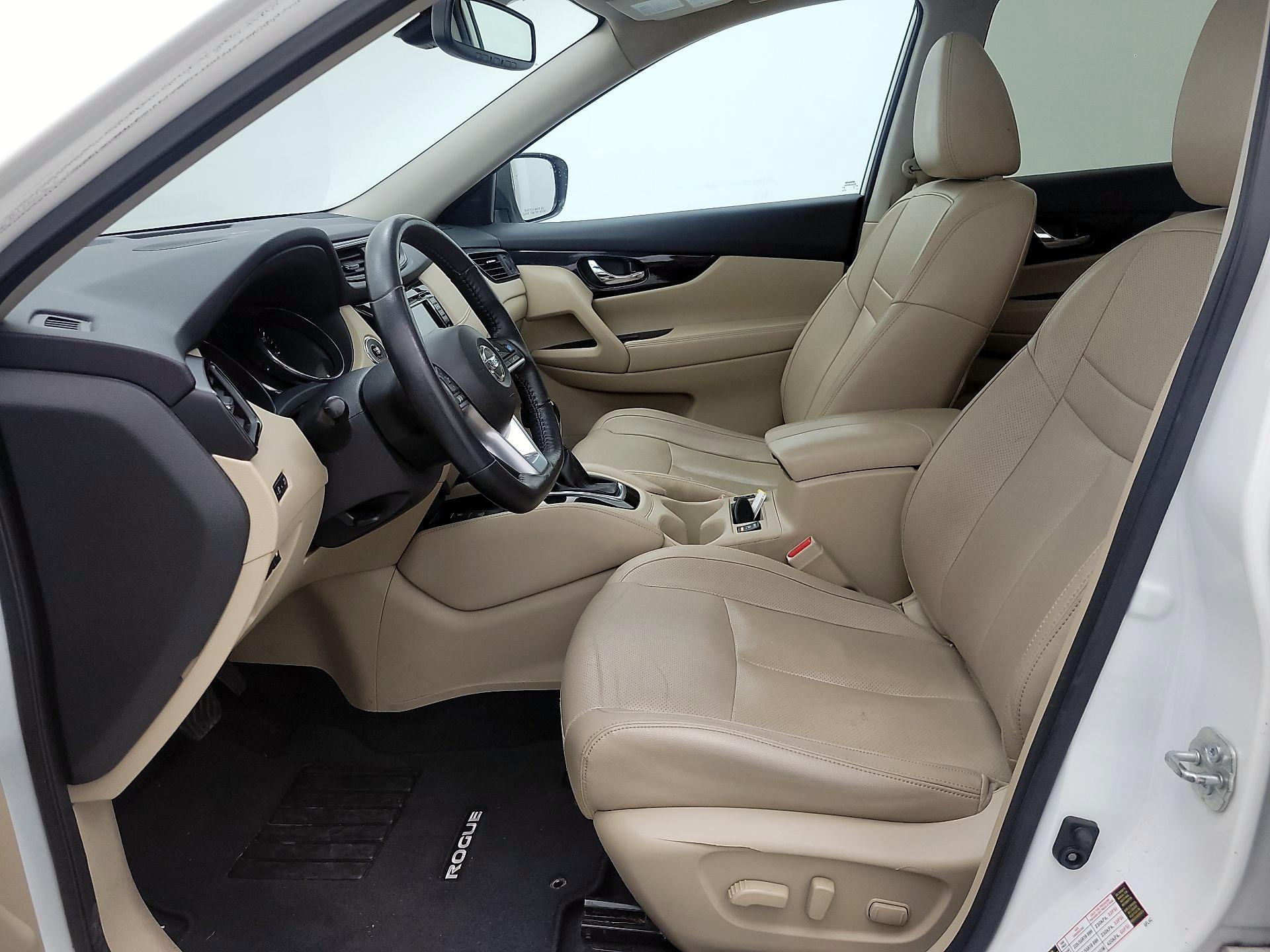 Thumbnail: 2019 Nissan Rogue - 11