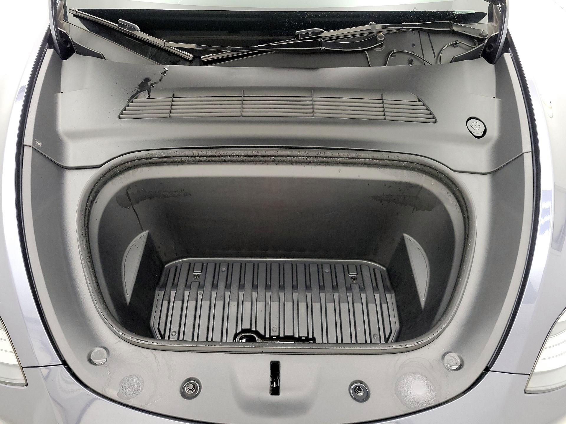 Thumbnail: 2023 Tesla Model Y - 20