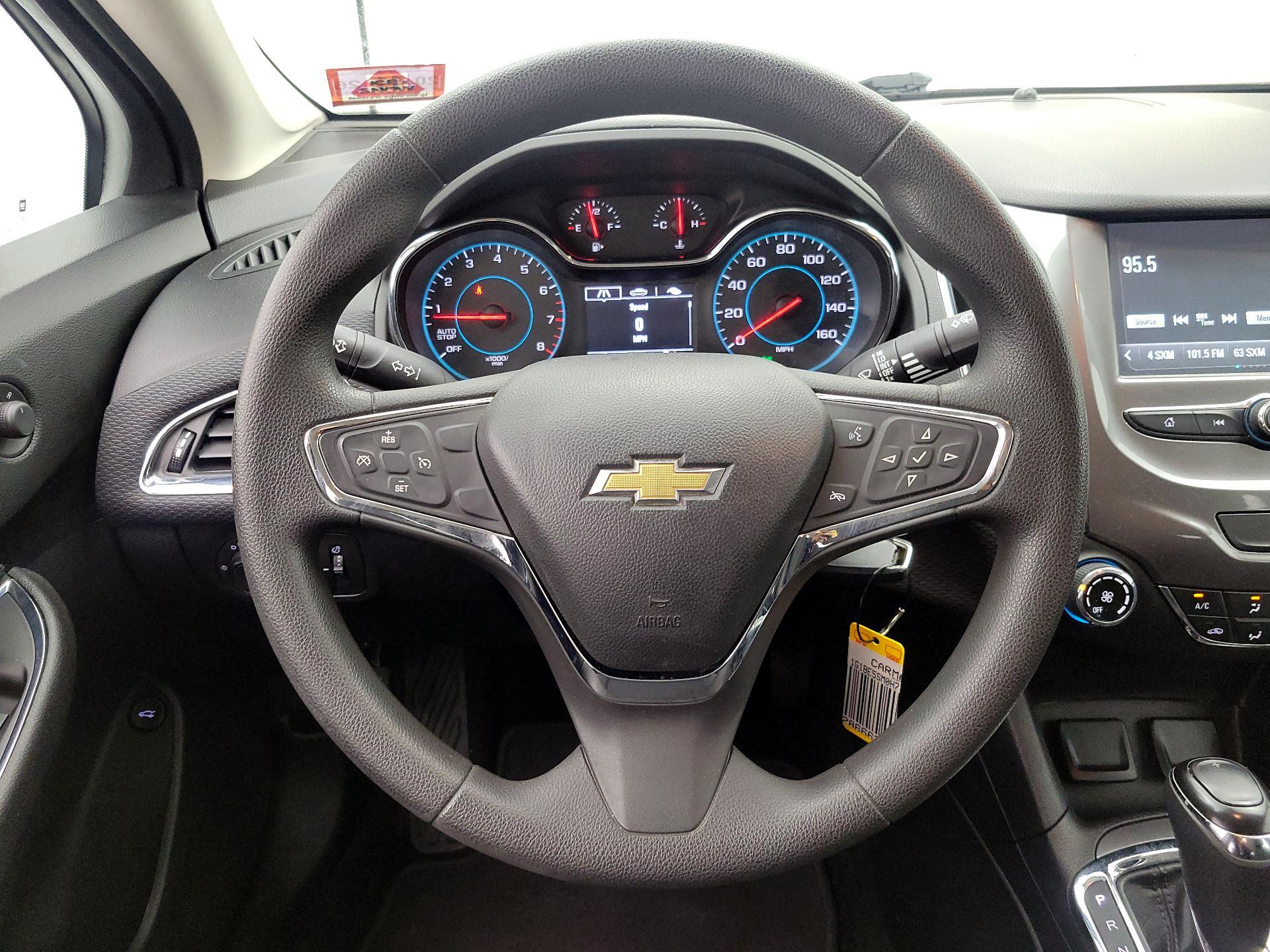 Thumbnail: 2017 Chevrolet Cruze - 10