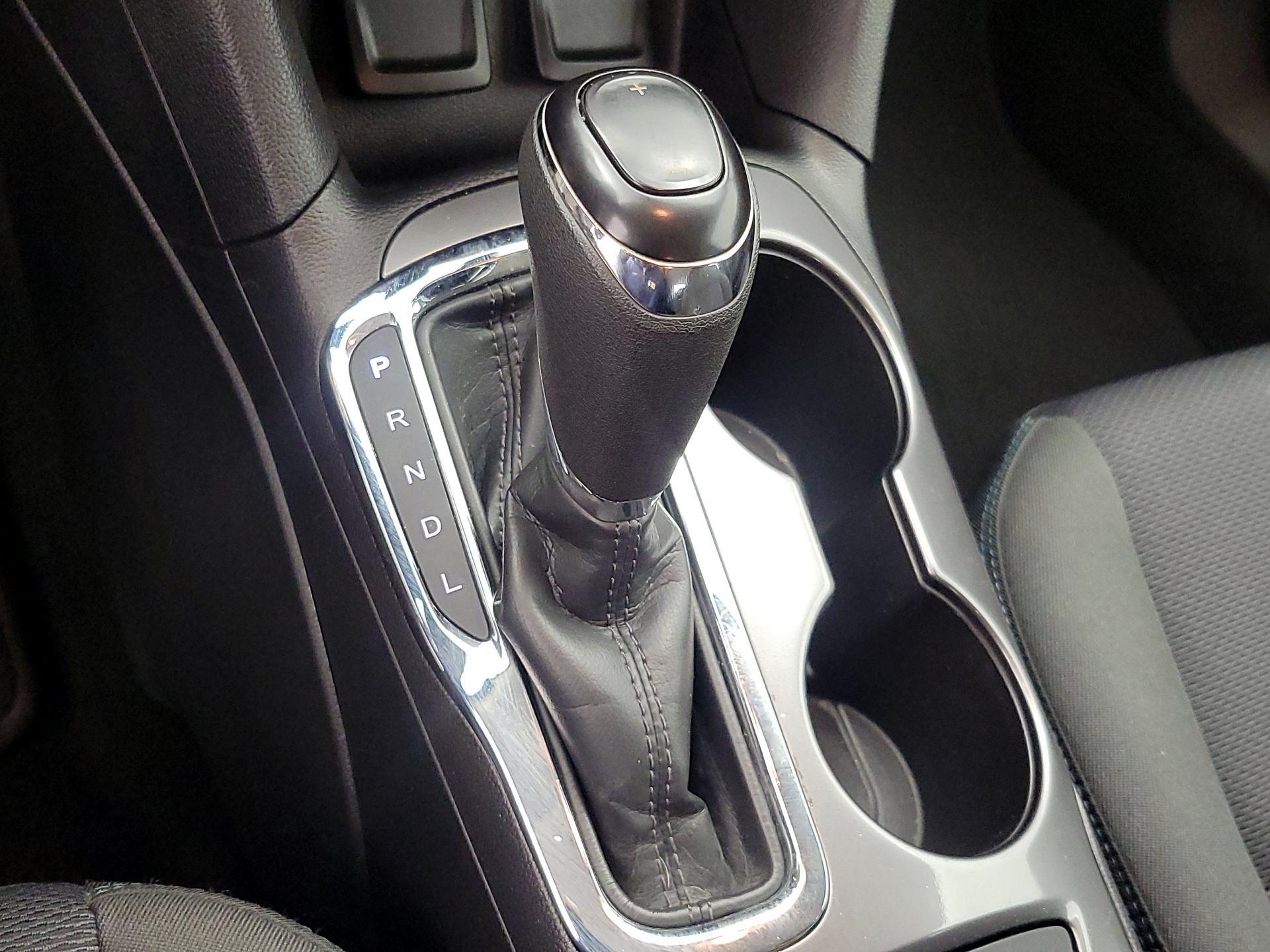 Thumbnail: 2017 Chevrolet Cruze - 17