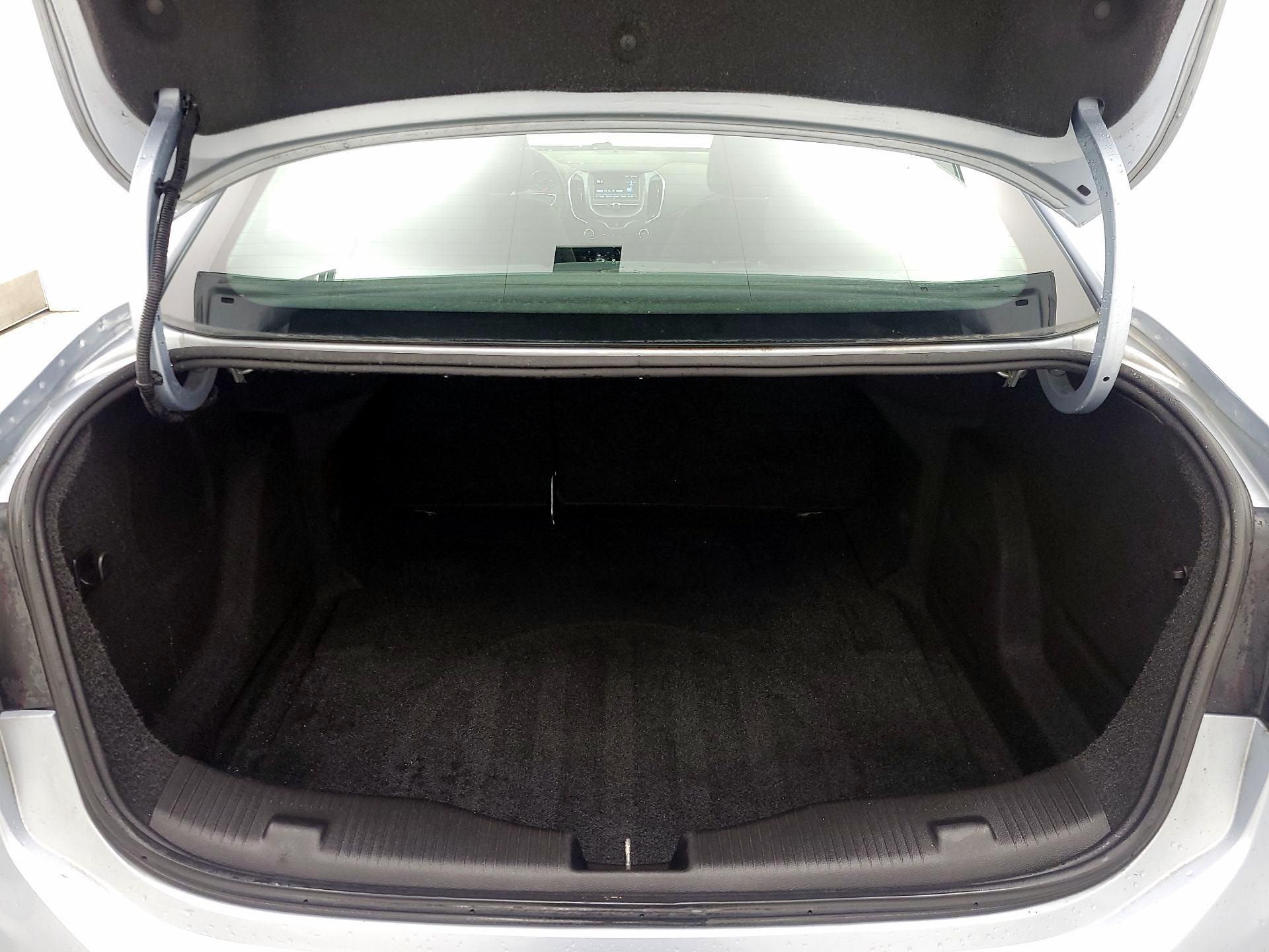 Thumbnail: 2017 Chevrolet Cruze - 20