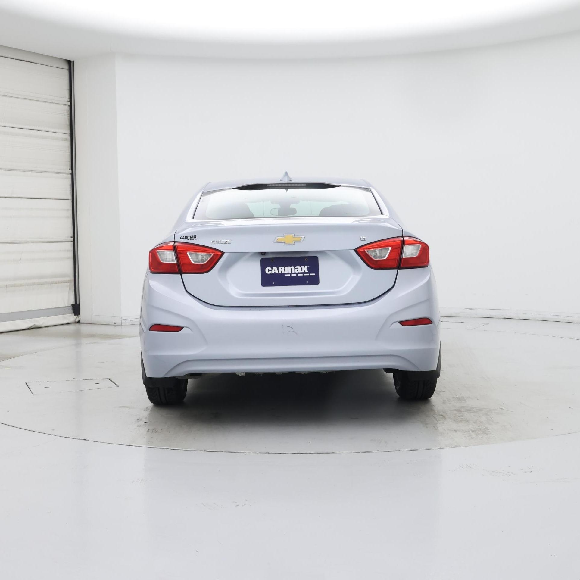 Thumbnail: 2017 Chevrolet Cruze - 6