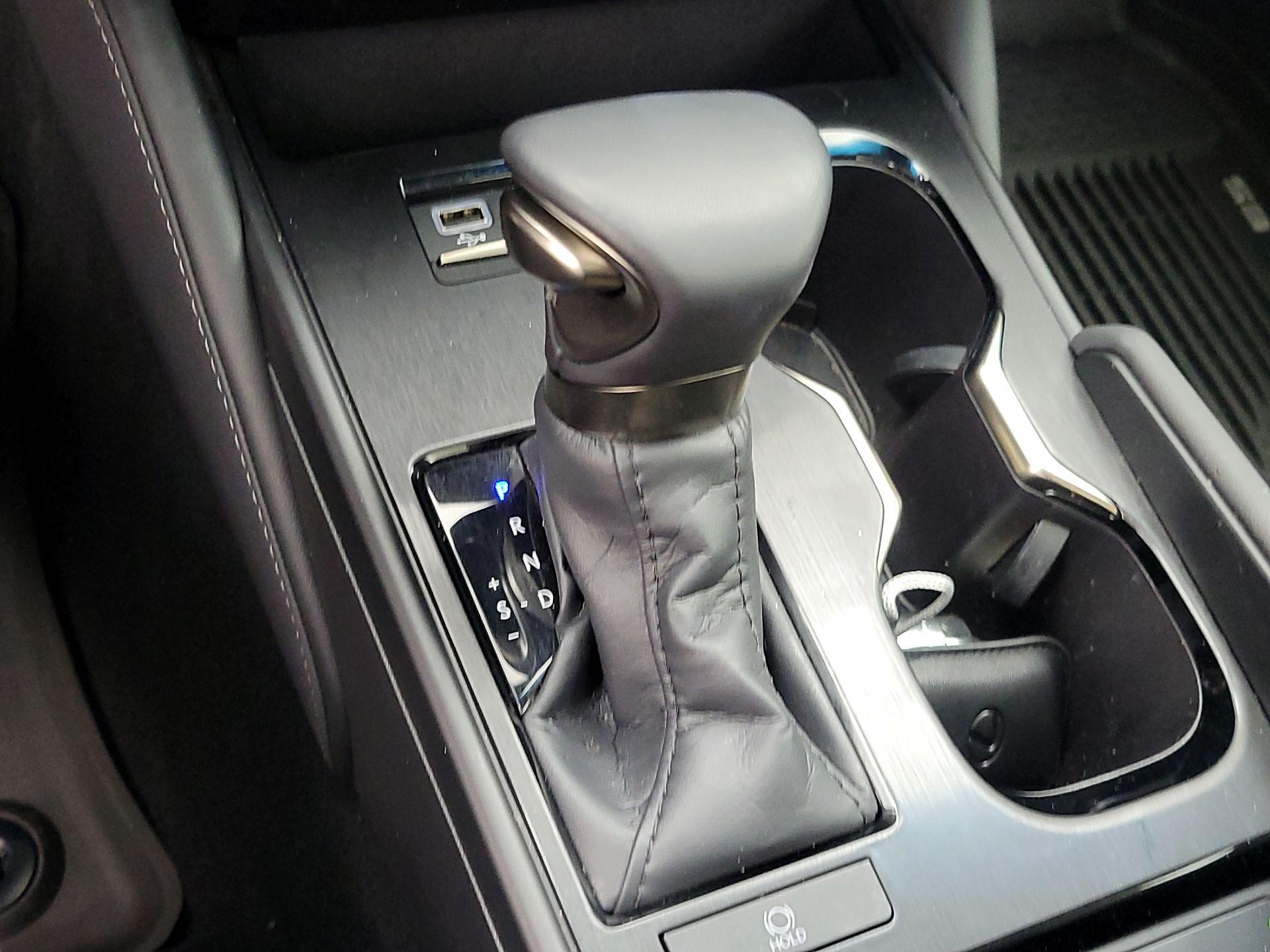 Thumbnail: 2025 Lexus ES - 17