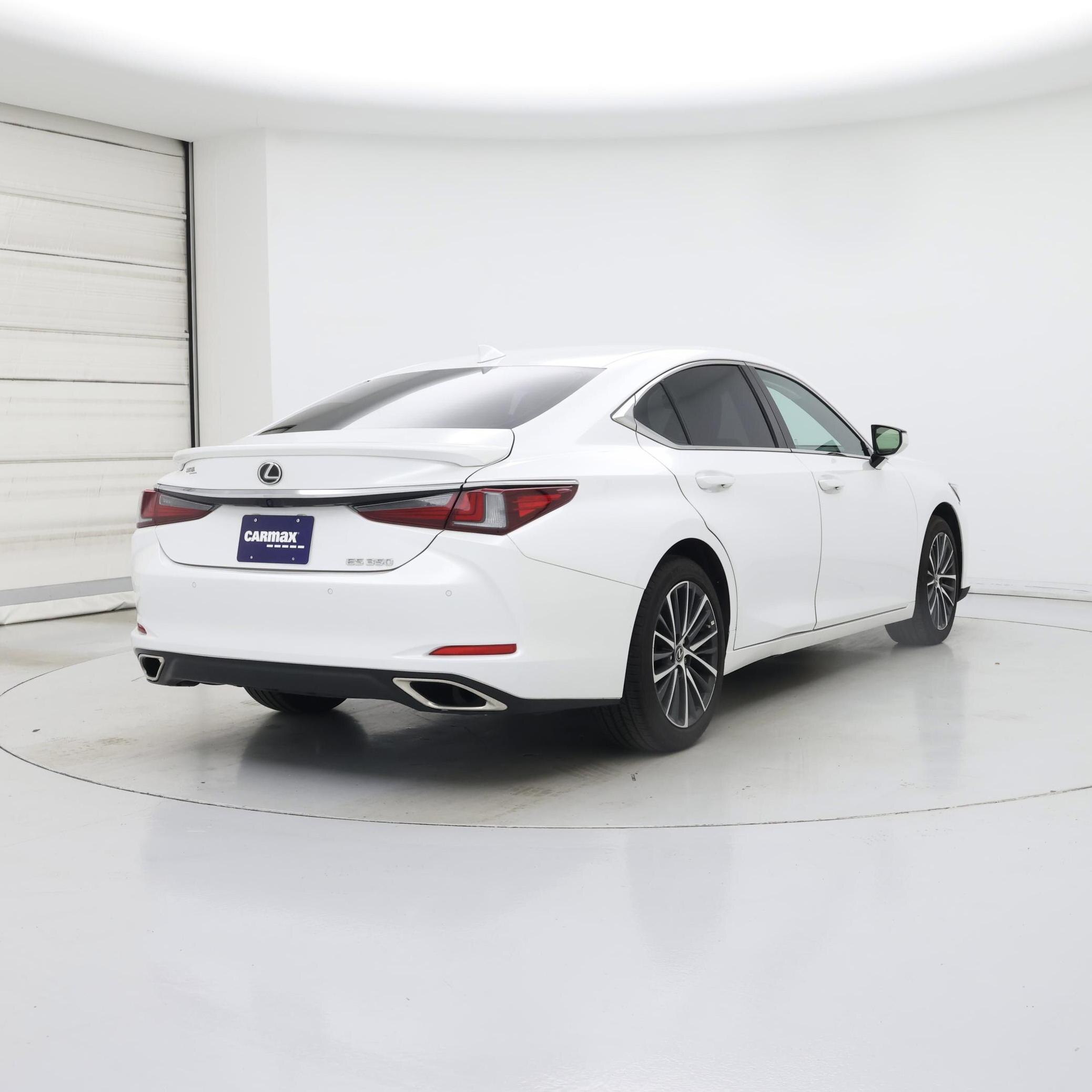 Thumbnail: 2025 Lexus ES - 8