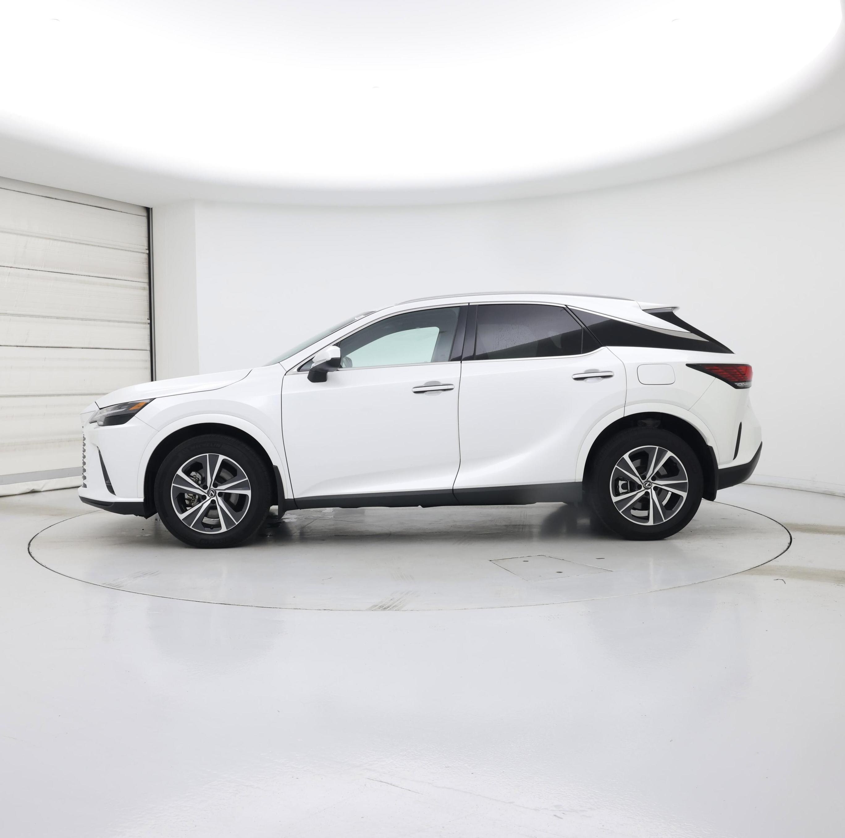 Thumbnail: 2023 Lexus RX - 3