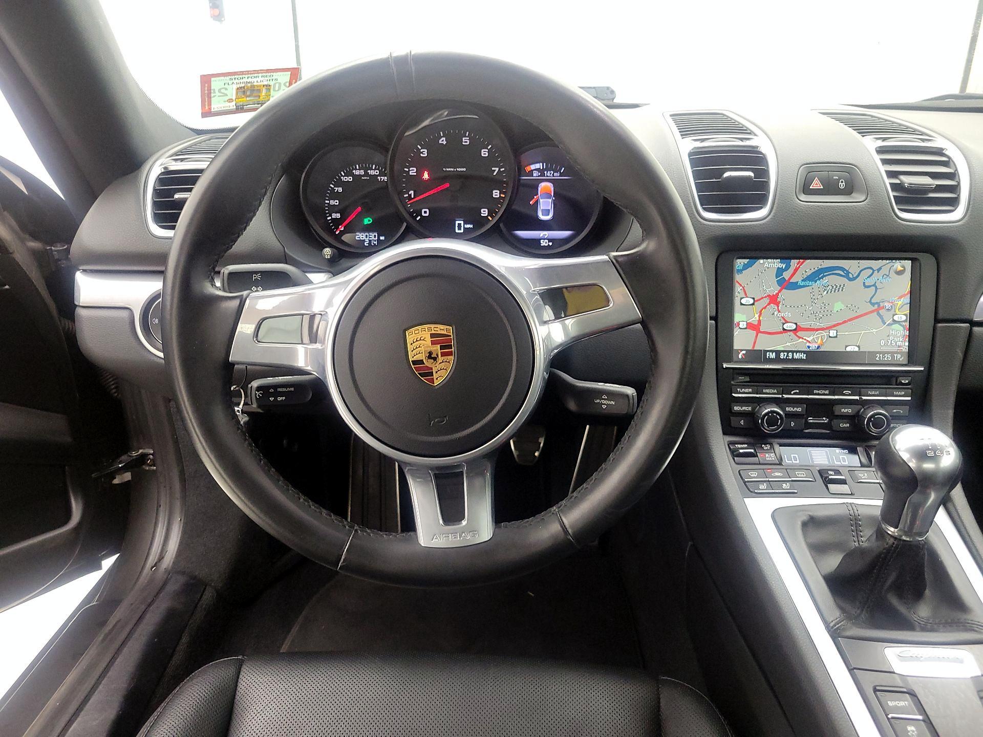 Thumbnail: 2016 Porsche Cayman - 10