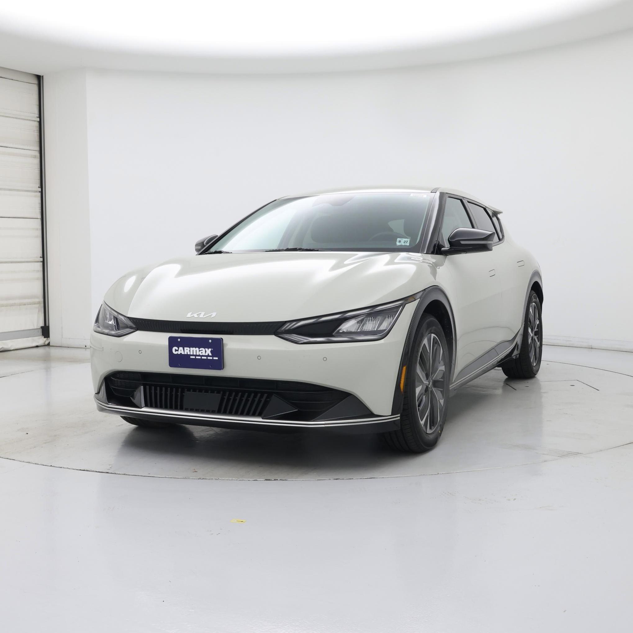 Thumbnail: 2022 Kia EV6 - 4