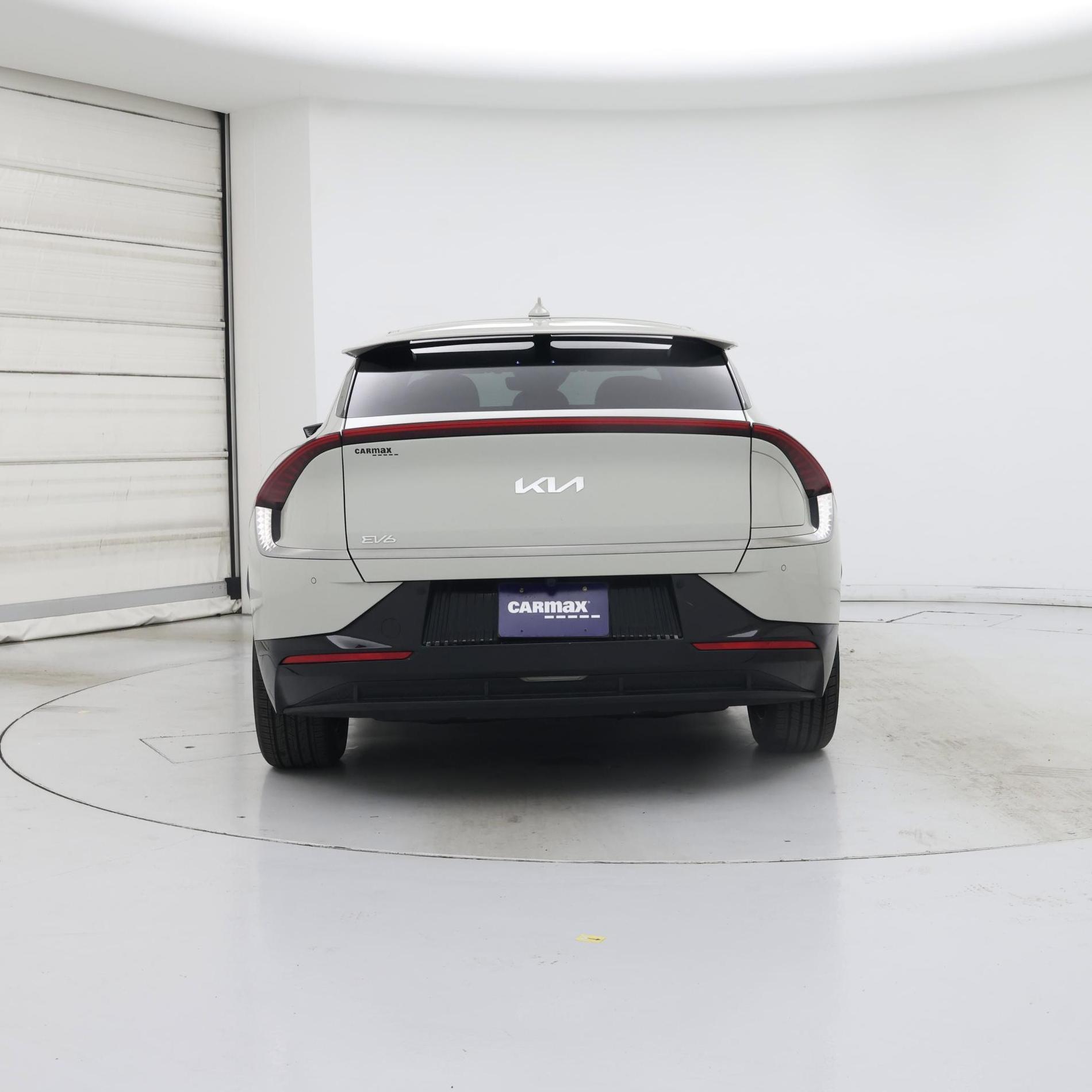 Thumbnail: 2022 Kia EV6 - 6