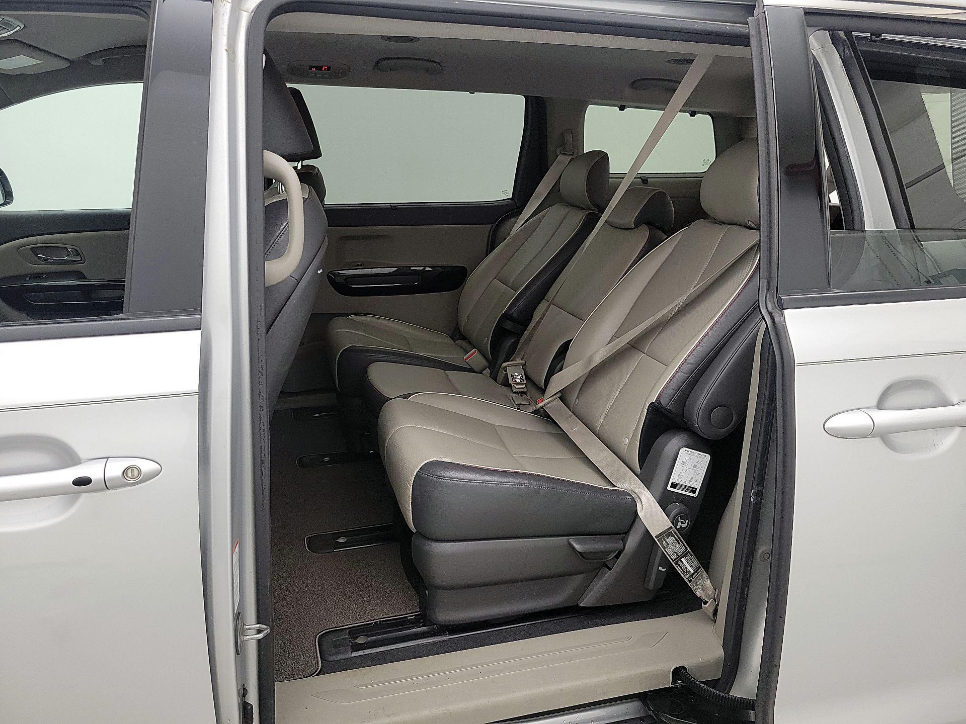 Thumbnail: 2017 Kia Sedona - 19