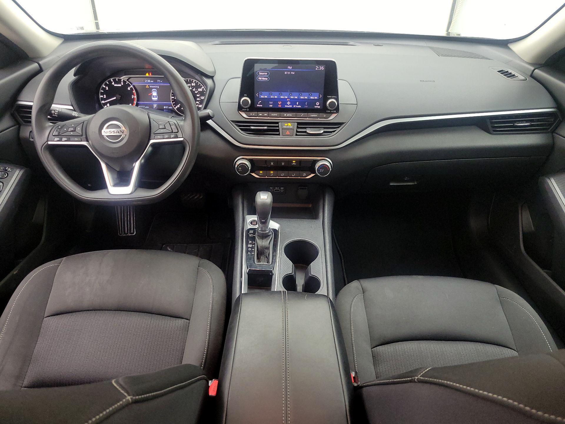 Thumbnail: 2020 Nissan Altima - 9