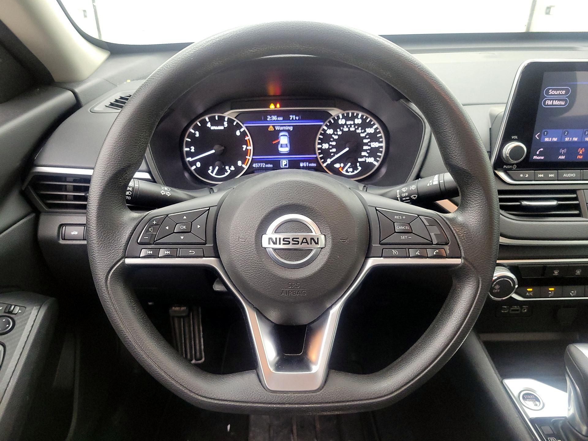 Thumbnail: 2020 Nissan Altima - 10