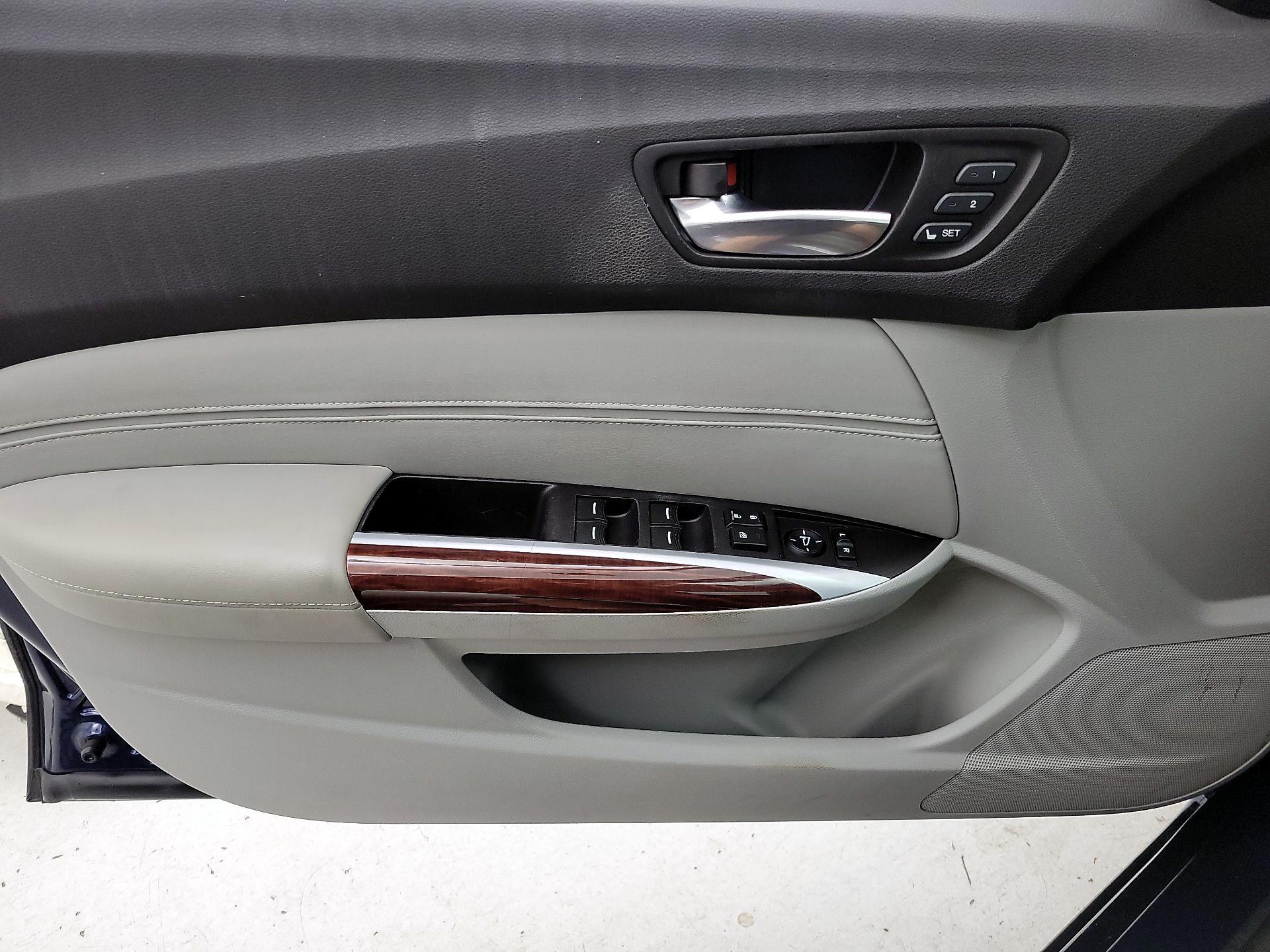 Thumbnail: 2015 Acura TLX - 12