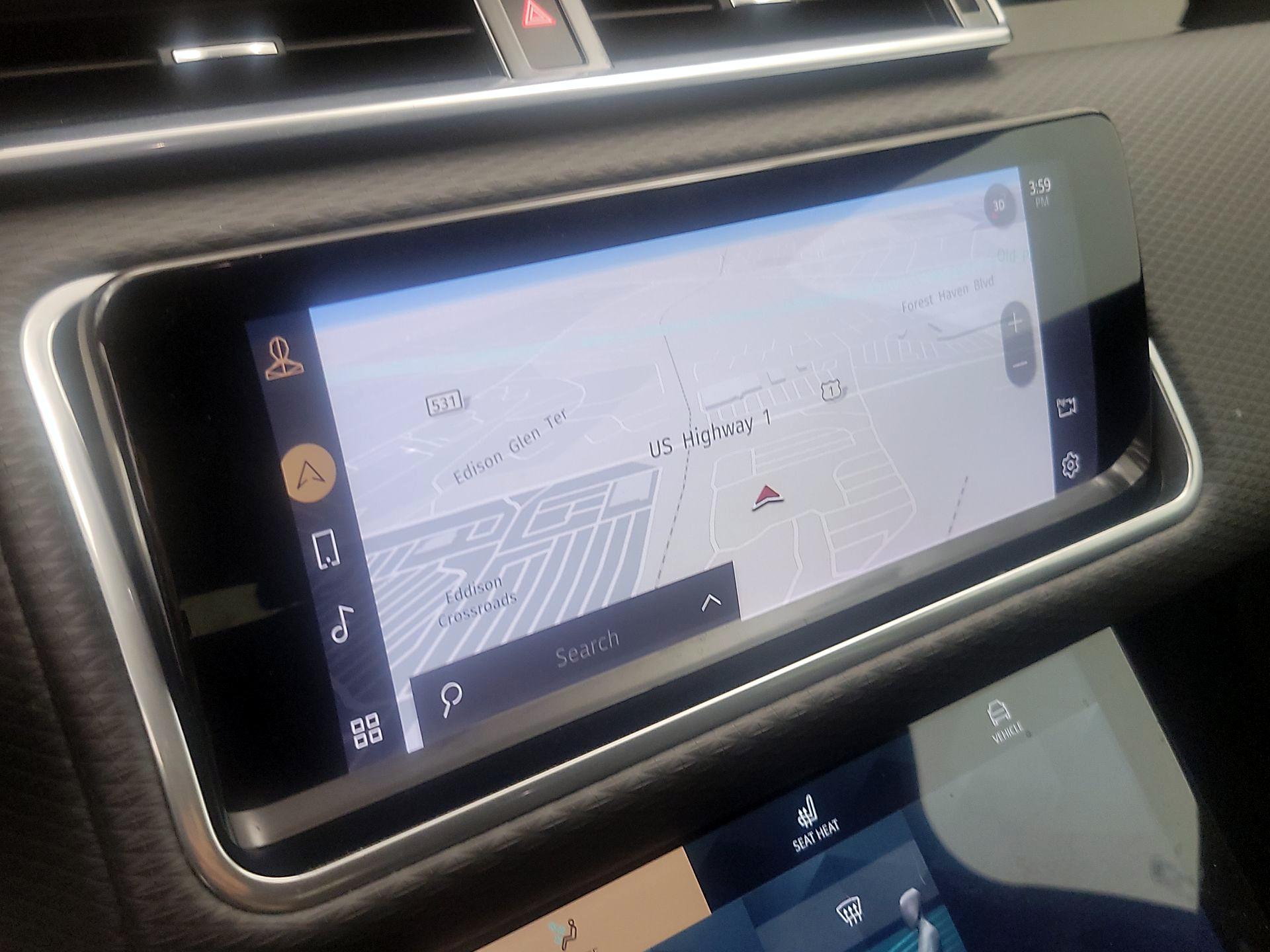 Thumbnail: 2021 Land Rover Range Rover Velar - 14