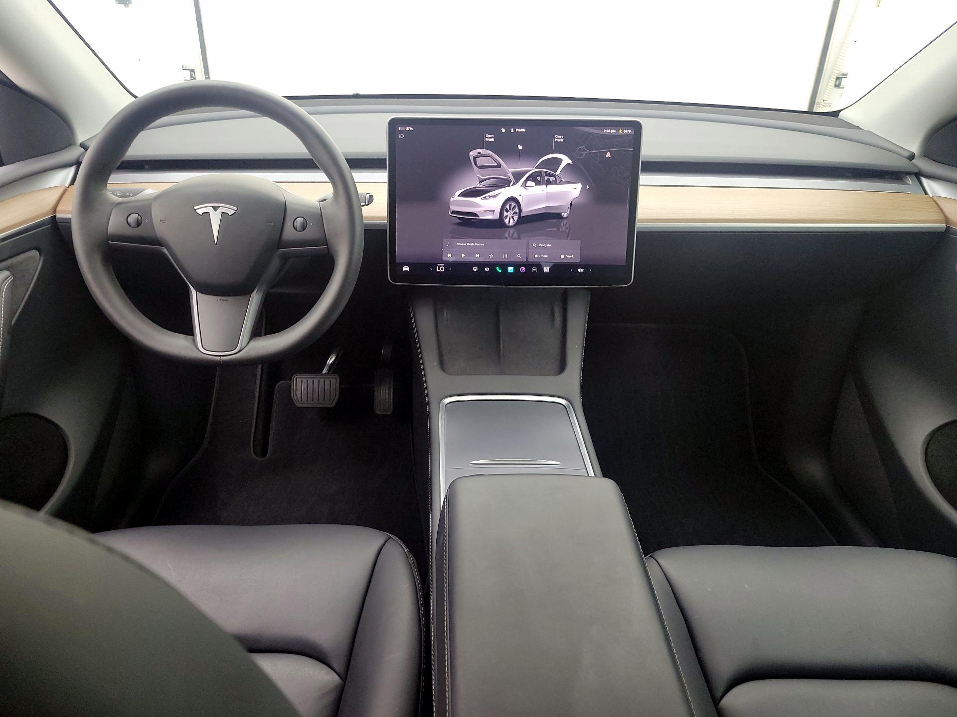 Thumbnail: 2023 Tesla Model Y - 9