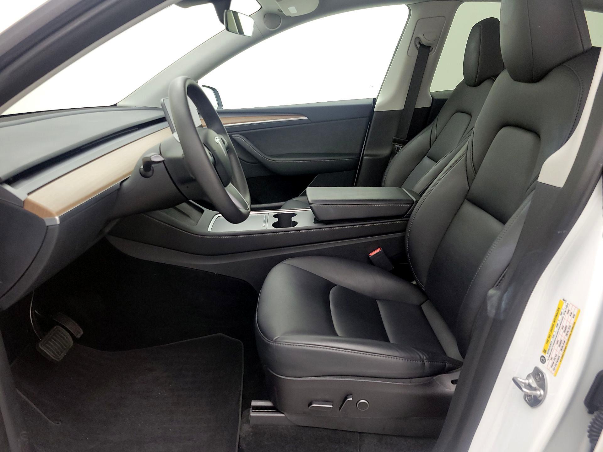 Thumbnail: 2023 Tesla Model Y - 11