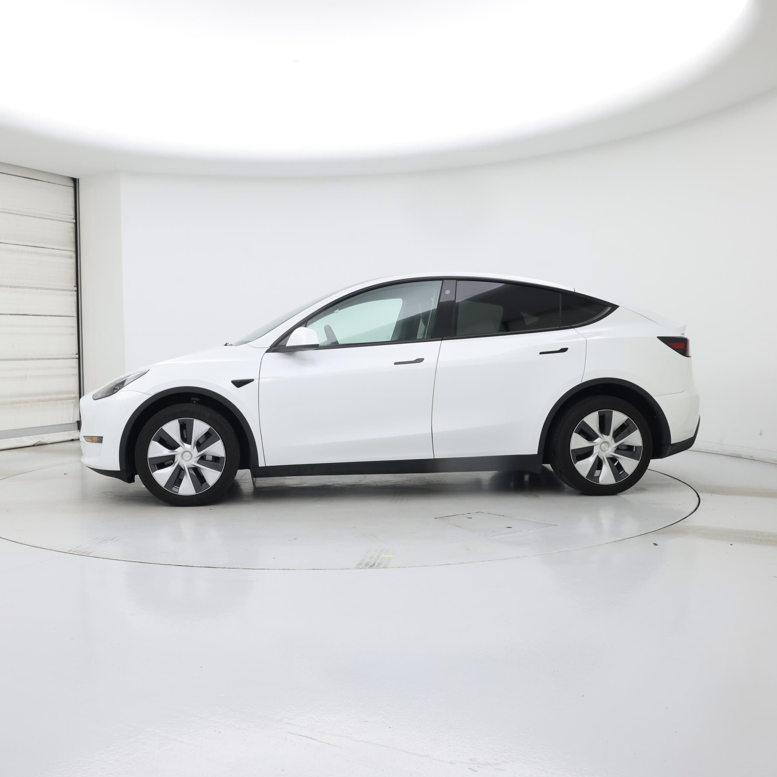 Thumbnail: 2023 Tesla Model Y - 3