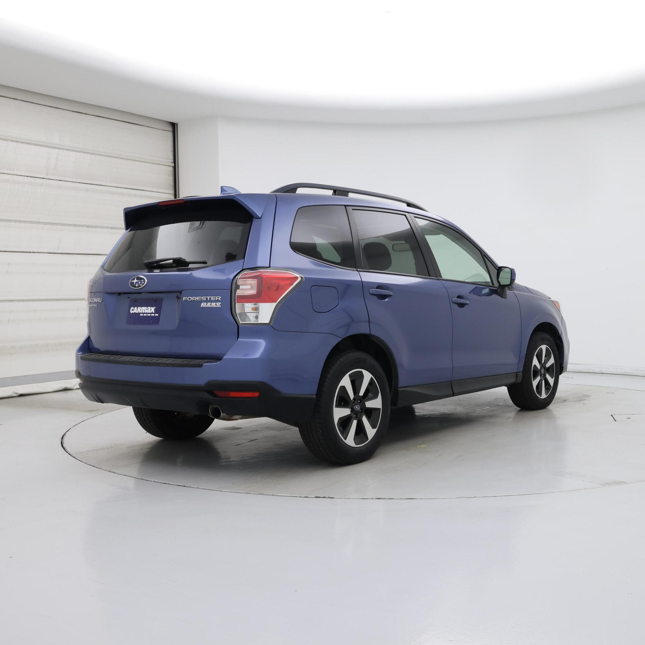 Thumbnail: 2017 Subaru Forester - 8