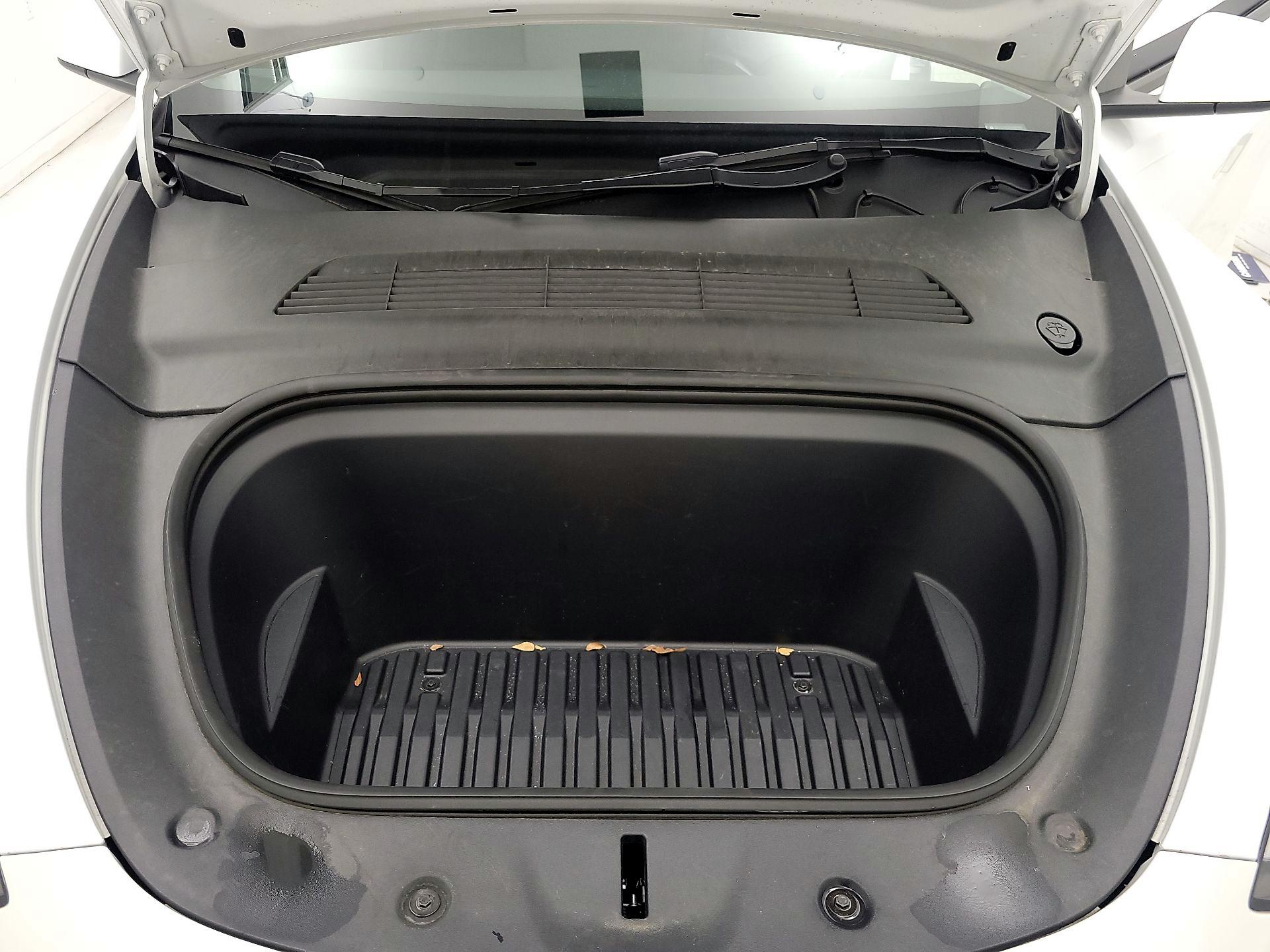 Thumbnail: 2023 Tesla Model Y - 20