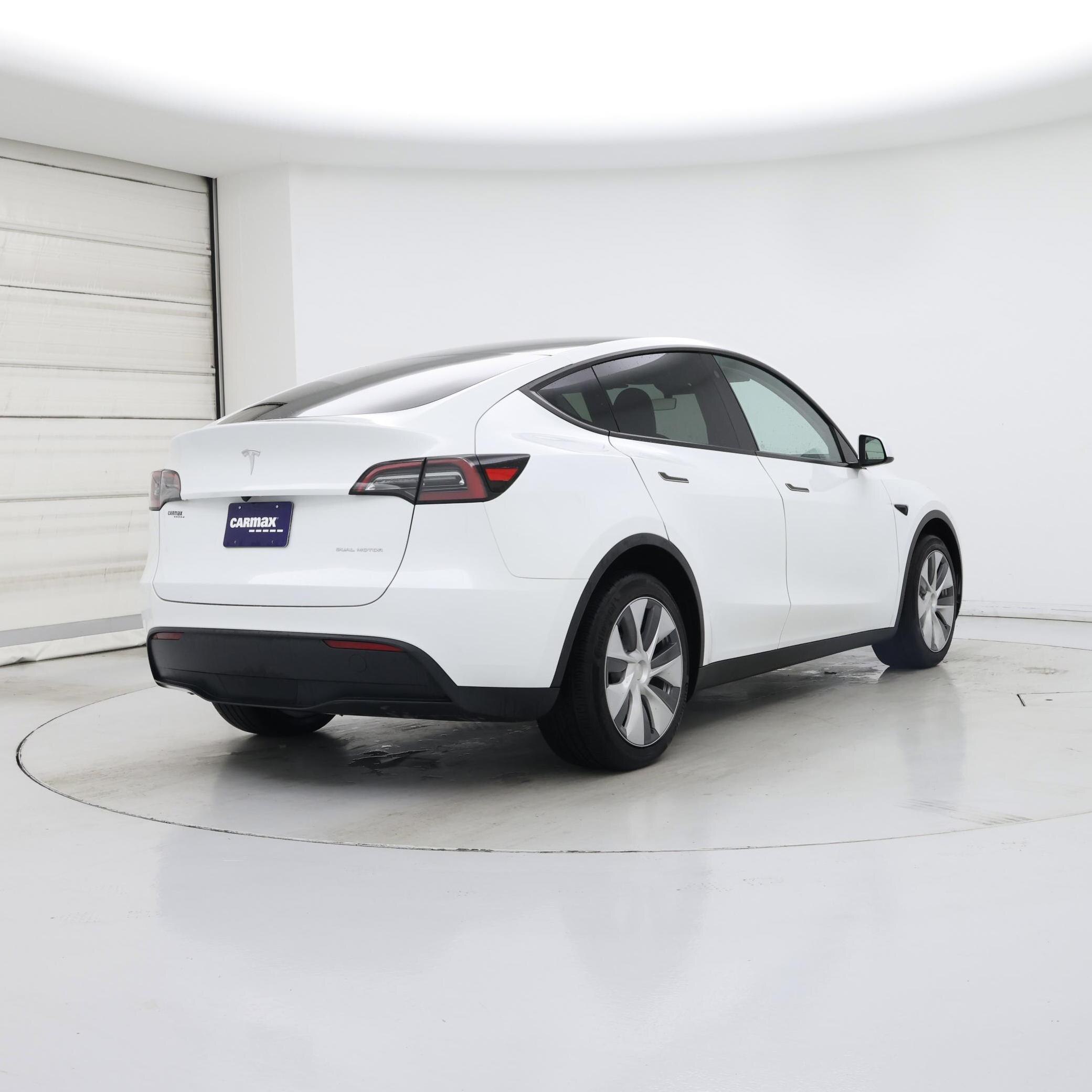 Thumbnail: 2023 Tesla Model Y - 8