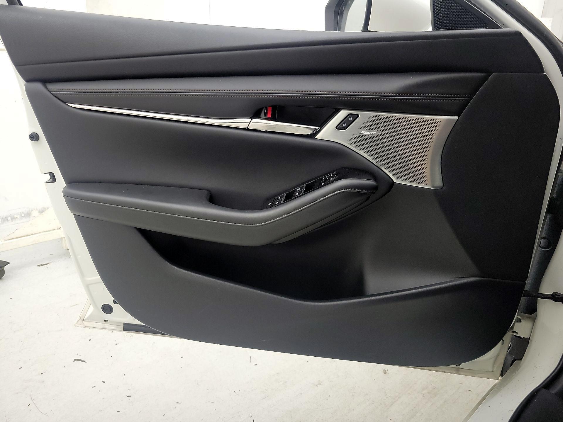 Thumbnail: 2023 Mazda Mazda3 - 12