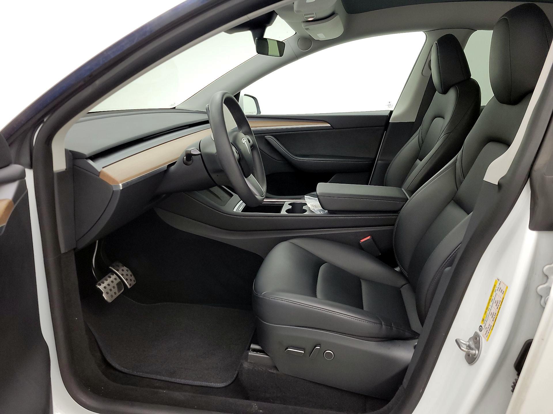 Thumbnail: 2023 Tesla Model Y - 11