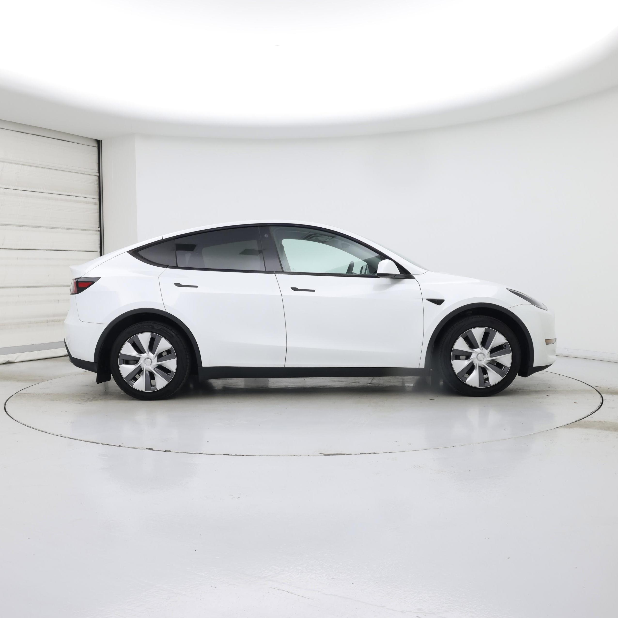 Thumbnail: 2023 Tesla Model Y - 7